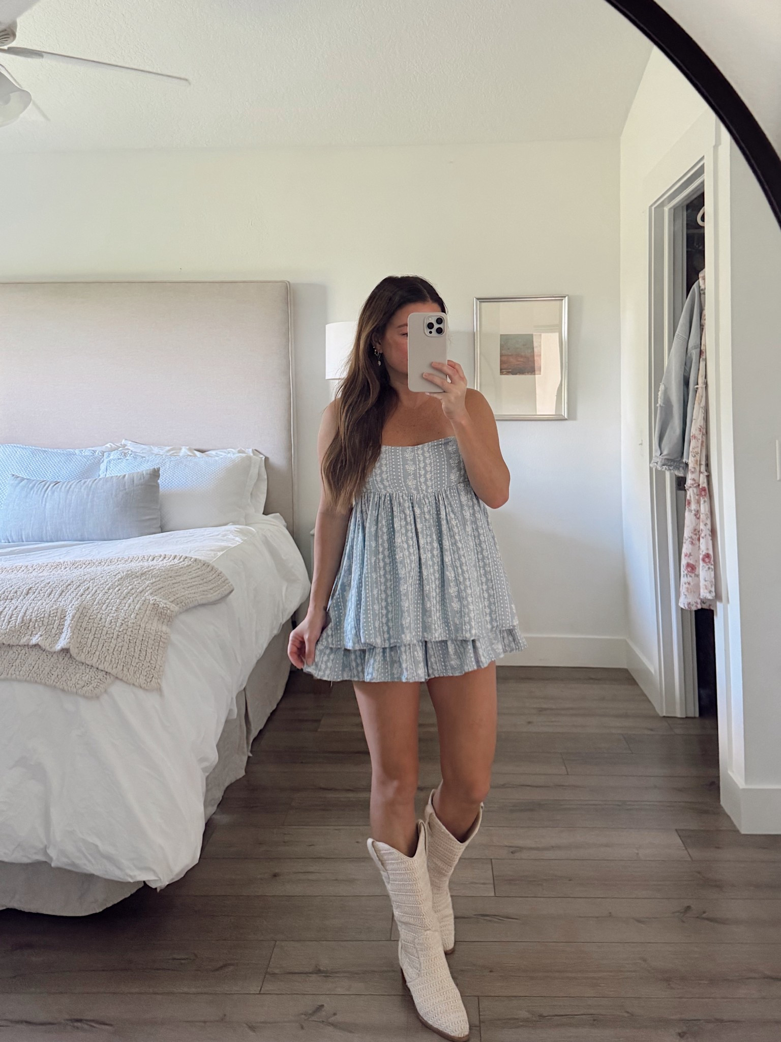 Obsessed with these boots! 😍 (and they’re crazy comfy)

Cowboy boots, coastal cowgirl, country outfit, country style, western outfit, western style, neutral boots

#LTKShoeCrush #LTKStyleTip #LTKPetite