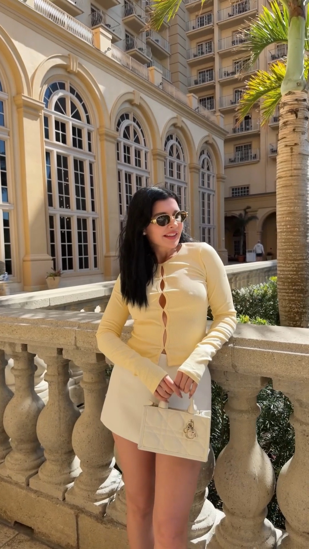 Alo yoga yellow cut out top, spring fashion 

#LTKgrwm #LTKootd #LTKdayinmylife