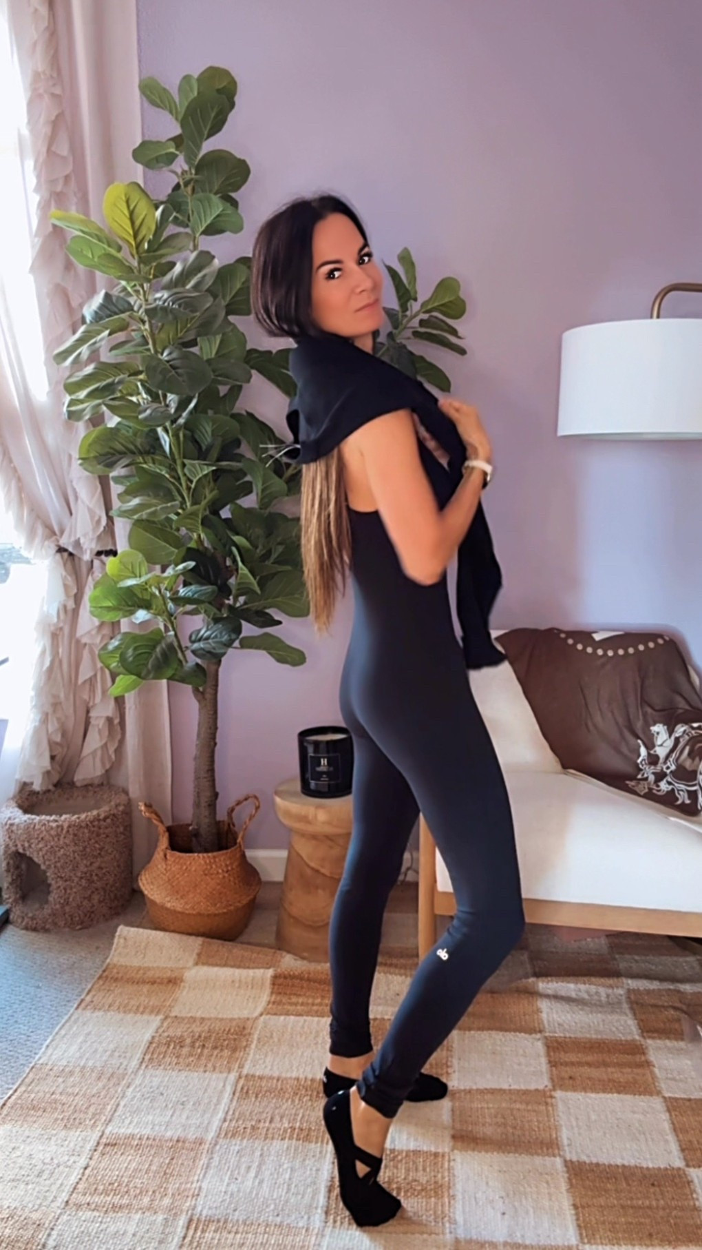 Living in this onesie from Pilates ➜ straight to brunch ➜ and honestly… the rest of my life 😂🖤 bonus - get 30% off site wide using code SINGLES

So flattering, so comfy, and so easy to style — it’s giving chic meets effortless.

Wearing XS

#nicolecolee #nicolecoleestyle #alo #aloyoga #alopartner #pilatesoutfit #athleisurestyle #fitfashion #chiccomfort #ootdstyle #pilateslook #brunchoutfit #allblackeverything #fashionover40 #styleinspo #ltkfit #ltkfashion #activewearstyle #fashionblogger #styleblogger #fitnessblogger 



#LTKCyberWeek #LTKActive #LTKGiftGuide