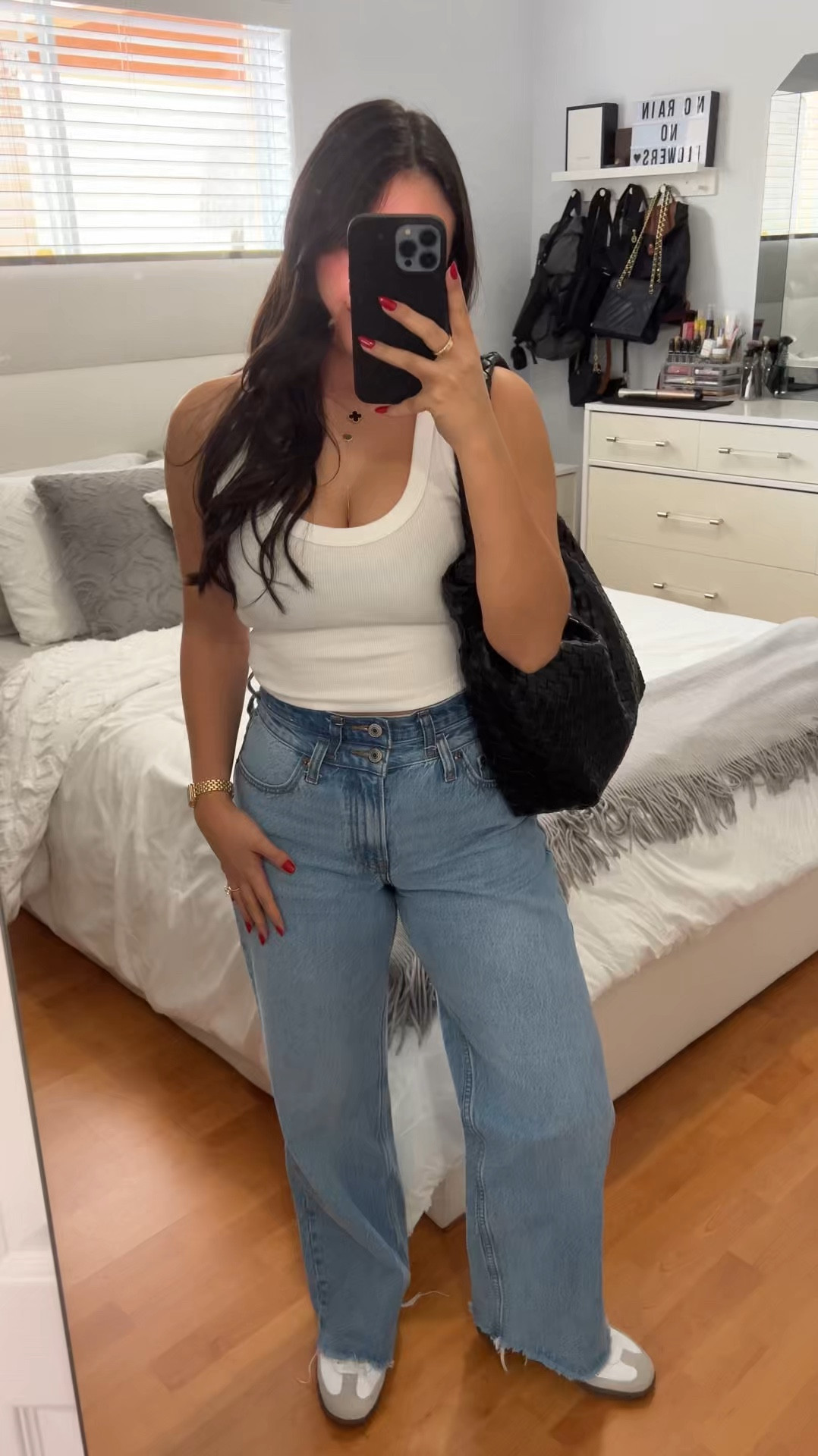 Casual outfit to run errands 🤍

#LTKItBag #LTKFindsUnder100 #LTKPetite