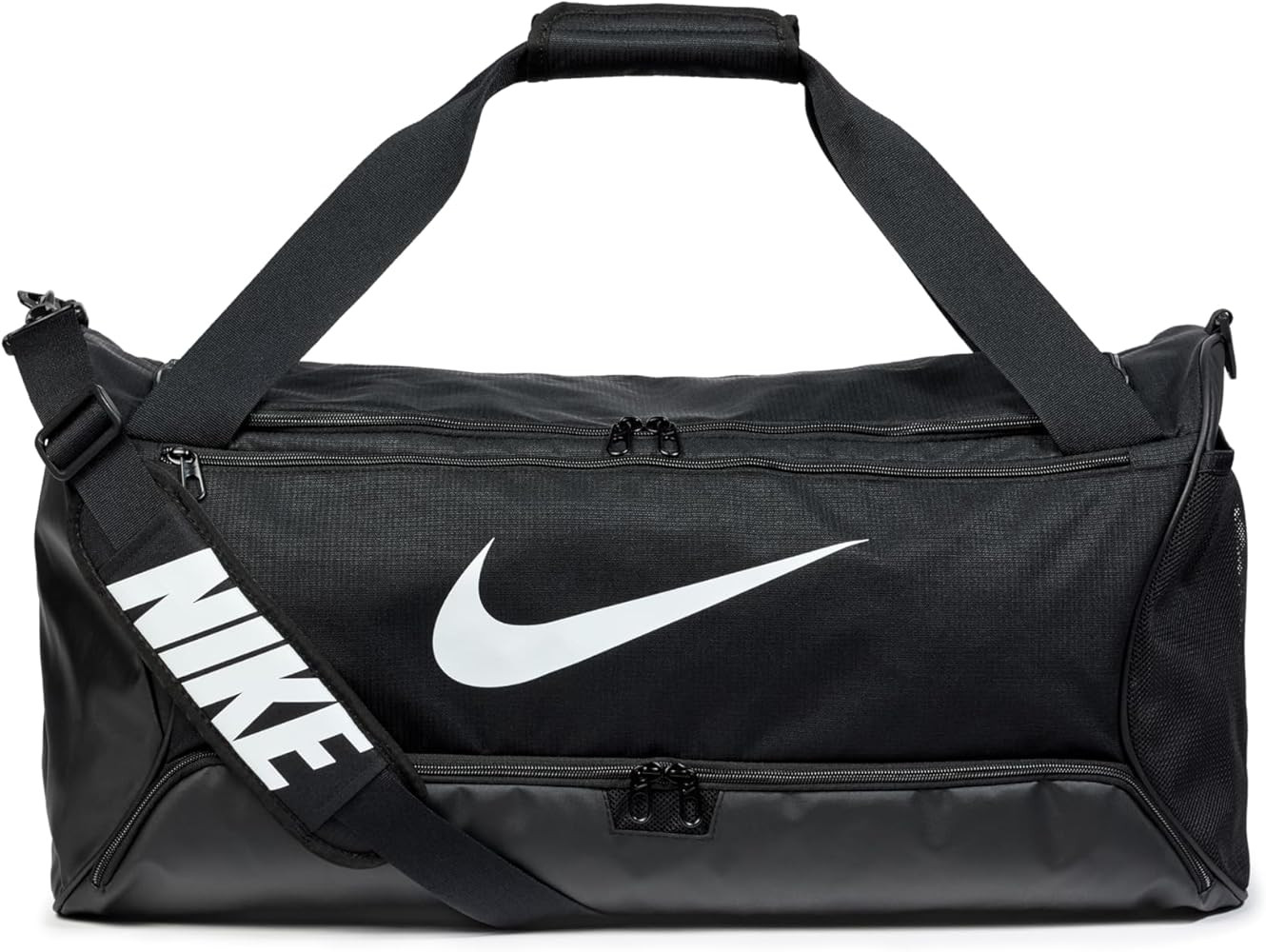 Amazon.com: Nike Unisex Brasilia 9.5 Training Duffel Bag (Medium, 60L), Black/Black/White, MISC :... | Amazon (US)