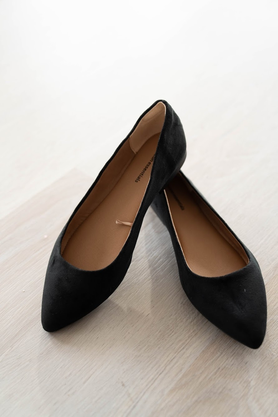 Black ballet flats

Shoes footwear spring shoes

#LTKootd #LTKmomlife #LTKgrwm