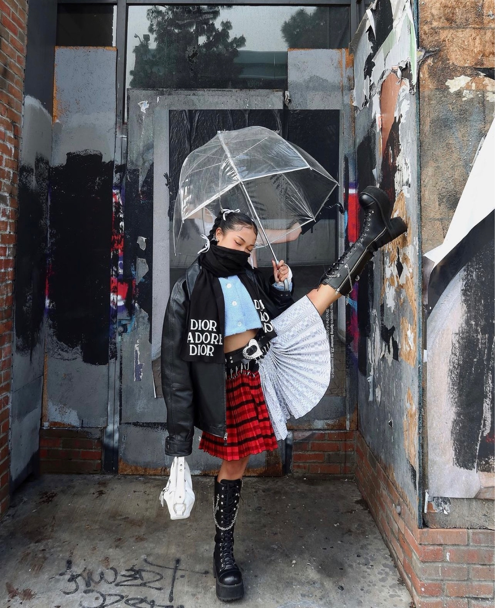 I saw a cop on a horsie & a cop saw a nava rose p popping on a wall

** im more of a sustainable shopper nowadays however I still wear old clothes from brands that I no longer support. I will cont to post the exact item even if it’s from fast fashion brands bc I understand that price point is a necessity for some, however will also link a similar, more sustainable option as well **

#LTKbaby #LTKstyletip