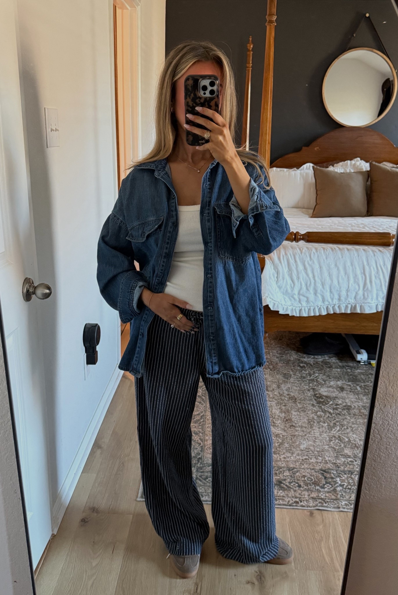 comfy cute fit!!
medium in all pieces