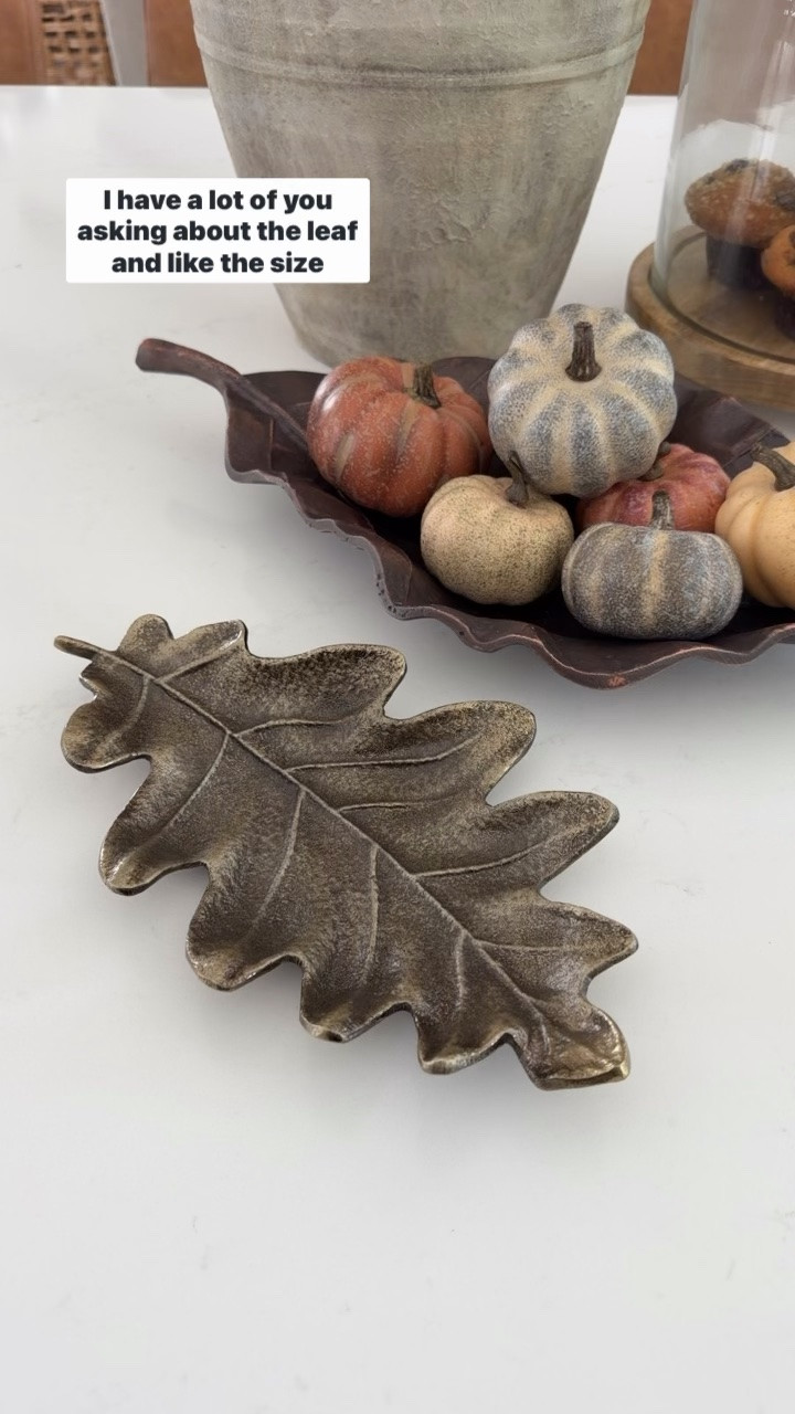 Comparing the 2 metal leaf sizes, both are great!!

#LTKdayinmylife #LTKHome #LTKSaleAlert