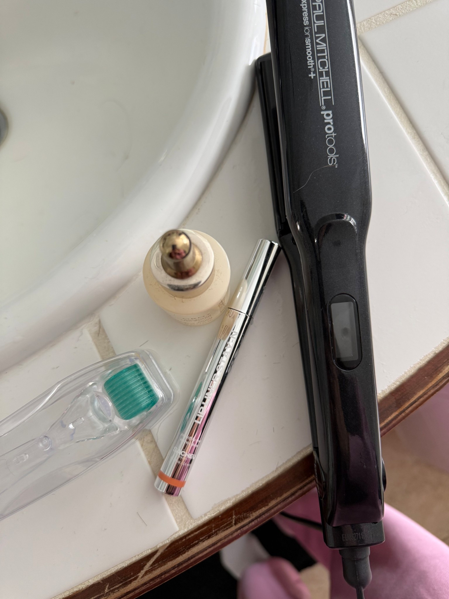 All the things I gabbed about in my IG stories! Straightener, hair growth, lip liner stain! 

#LTKdayinmylife #LTKgrwm #LTKmorningroutine