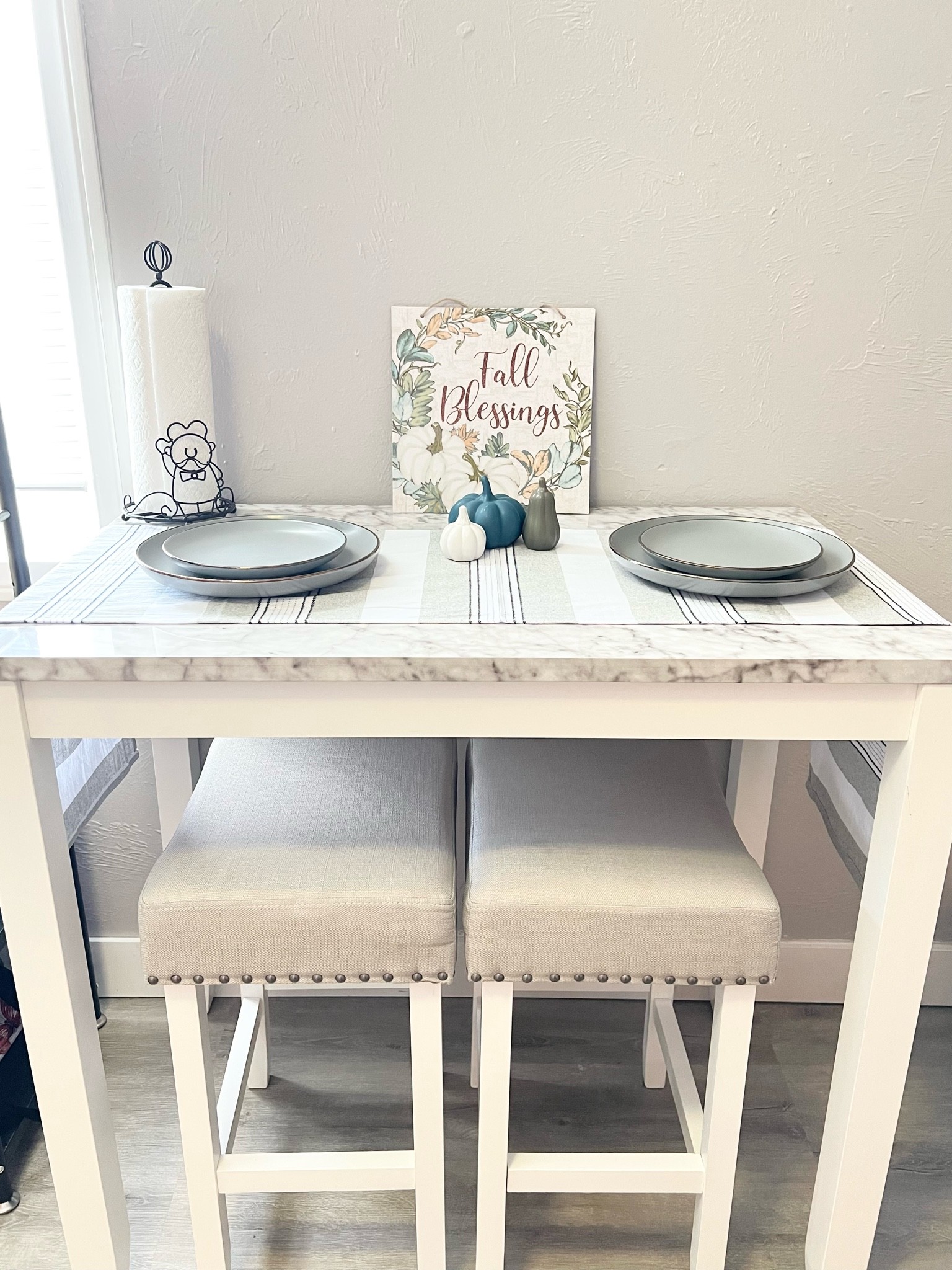Simple Fall look for our small dining nook🤍✨💙 

#LTKstyletip #LTKHoliday #LTKhome