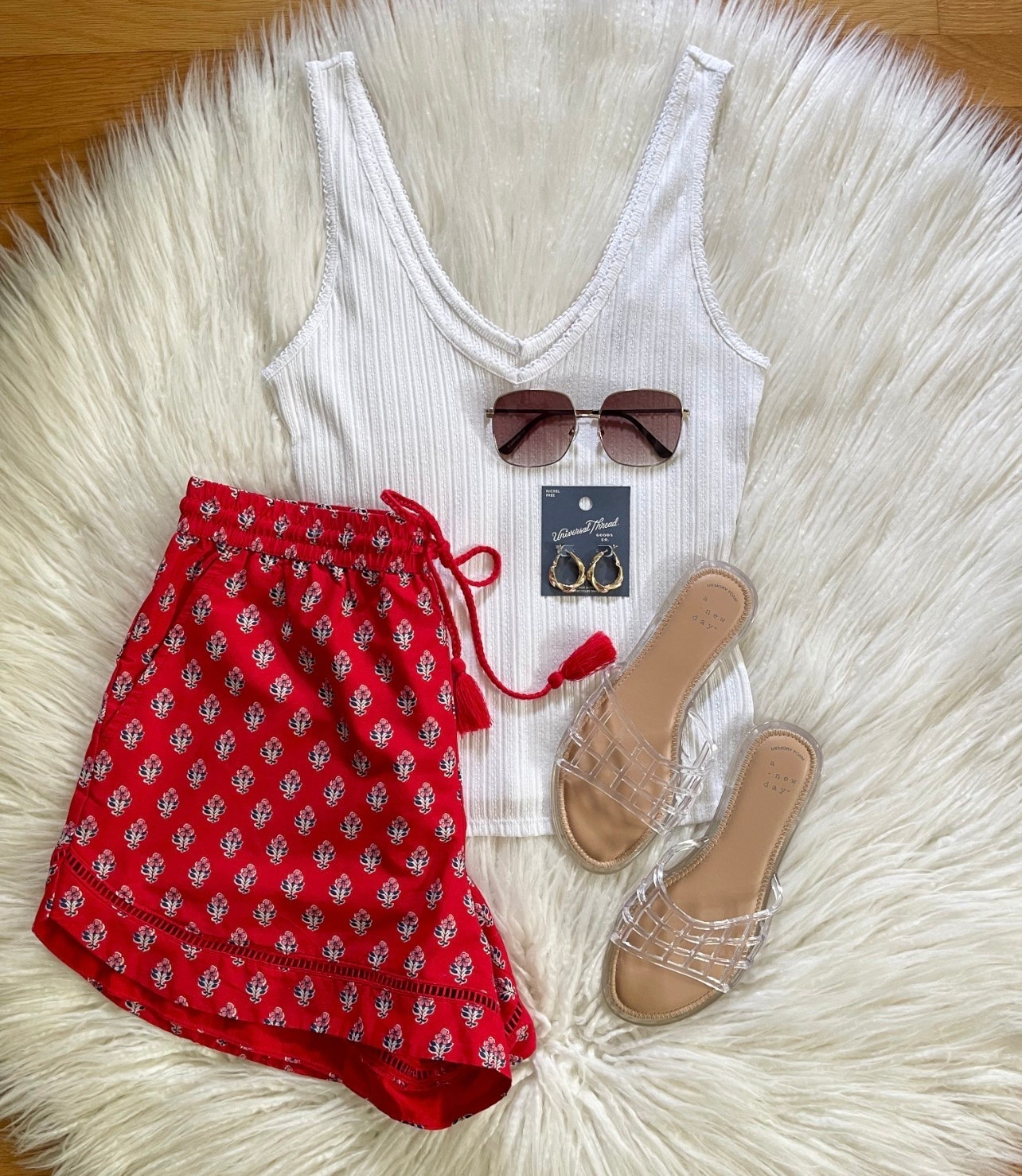 Must have shorts! 👏

#LTKootd