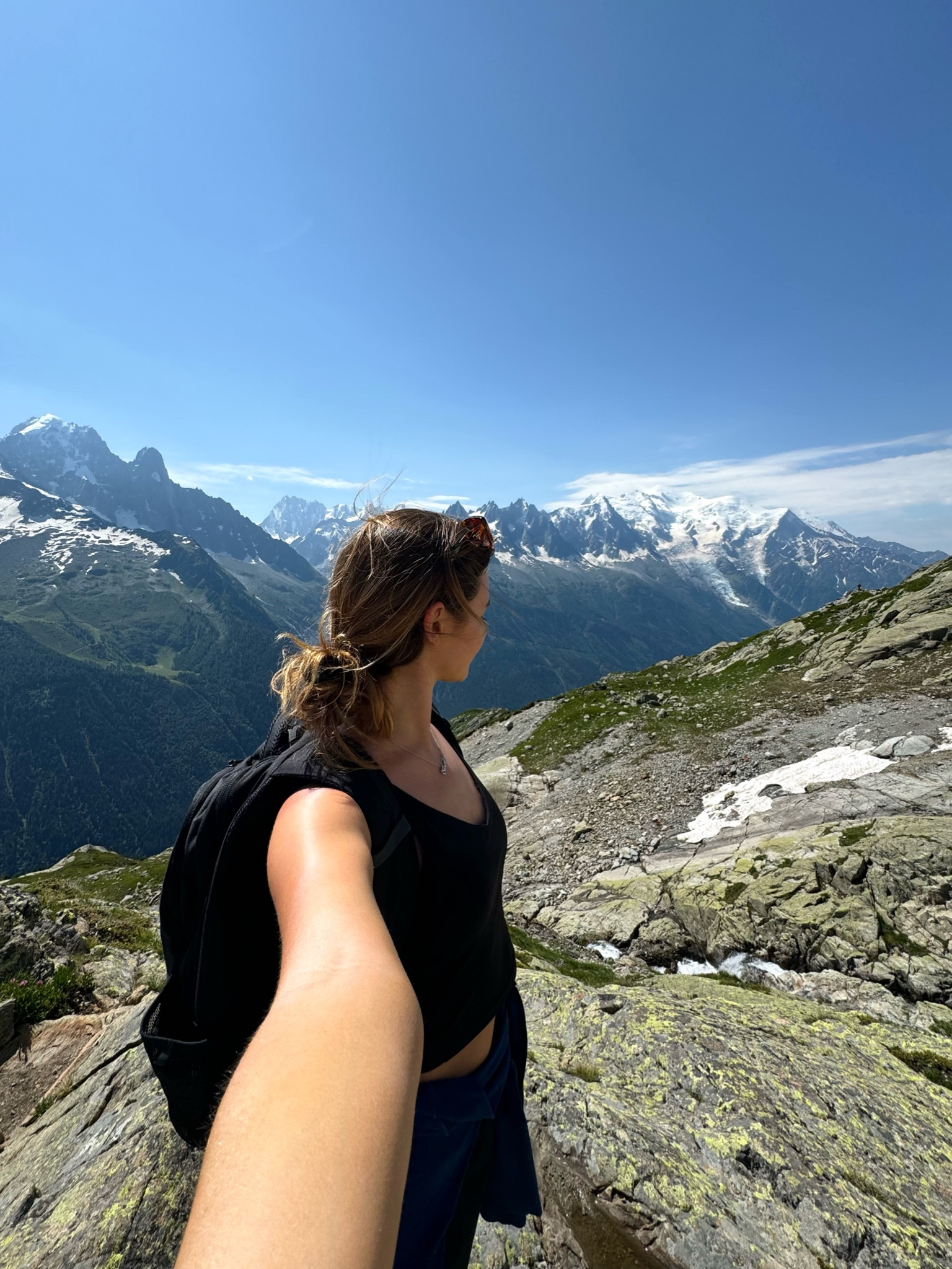 Alps hiking outfit 🤍

Top - Size small
Shorts - Size smalll

#LTKTravel #LTKActive #LTKFitness