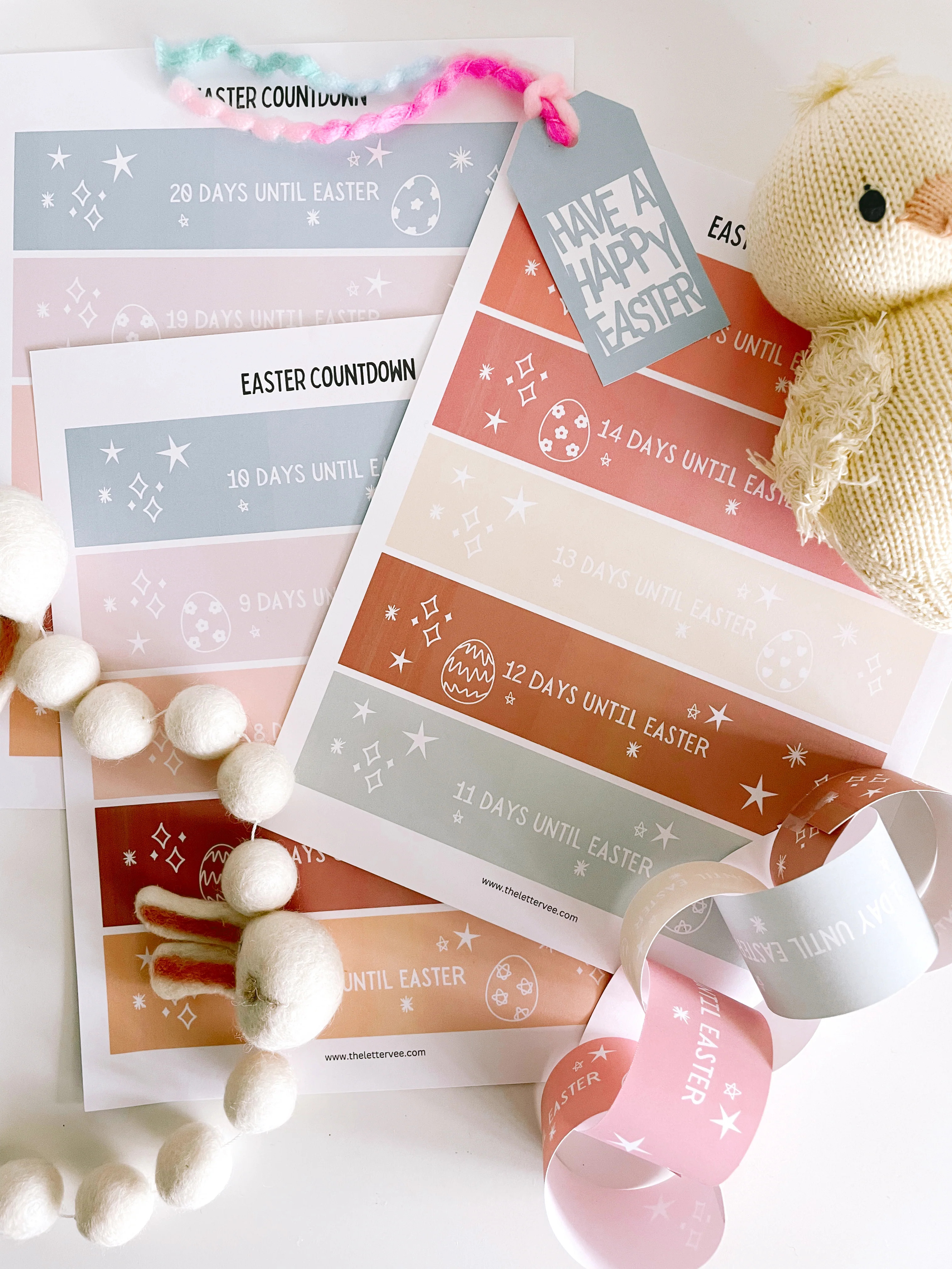 Paper Chain Countdown | Easter | The Letter Vee