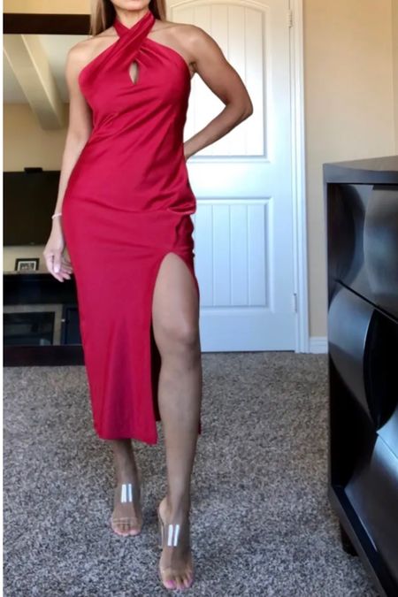 This halter dress is so so sexy!!
Date night dress, sexy dress

#LTKFind #LTKunder100