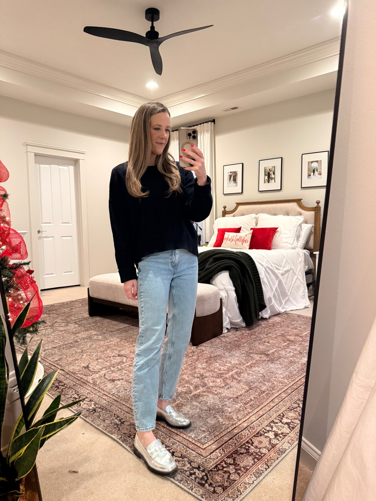 Simple, classic, and on repeat this season. The Quince cropped sweater (wearing S — currently sold out, but linking similar!) has that perfect minimalist fit that pairs effortlessly with everything. I styled it with my go-to Abercrombie High Rise Straight Jeans in 25R — these have the ideal balance of stretch and structure.

Perfect for coffee runs, casual Fridays, or cozy winter weekends.

#QuinceStyle #AbercrombieJeans #QuietLuxury #CapsuleWardrobe #ClassicStyle #EverydayOutfit #MinimalistStyle #WinterOutfitIdeas #MomStyleInspo #LTKFinds #LTKCapsuleWardrobe #LTKWinterStyle #LinenAndLightCo

#LTKootd #LTKFindsUnder100