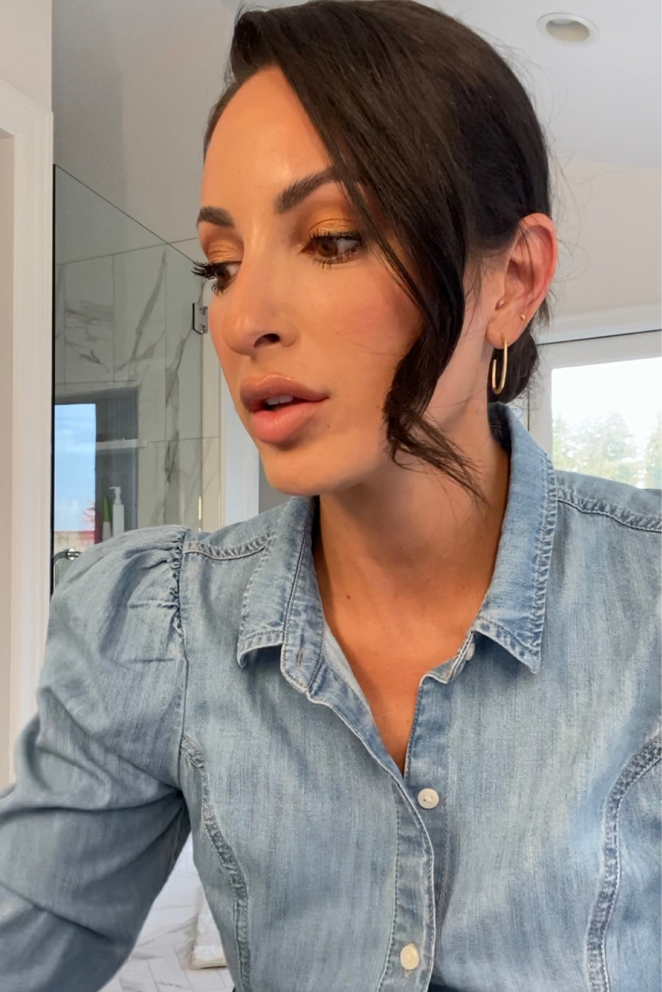 Beautiful, Smokey bronzed eye for a transitional look into fall. Charlotte tilbury pot on the lid, saddle blended into the crease  Gorgeous simple skin using colorscience. 


#LTKSeasonal #LTKunder100 #LTKFind