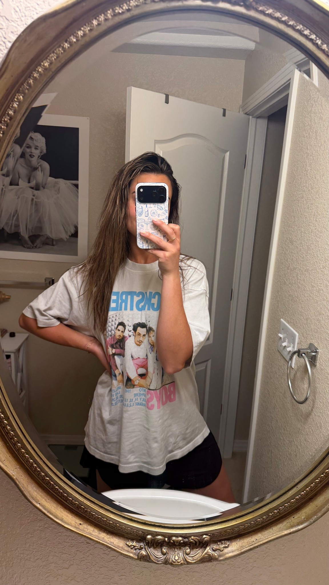 First step after every vacation: everything shower with a purple shampoo & conditioner to keep my blonde bright! 