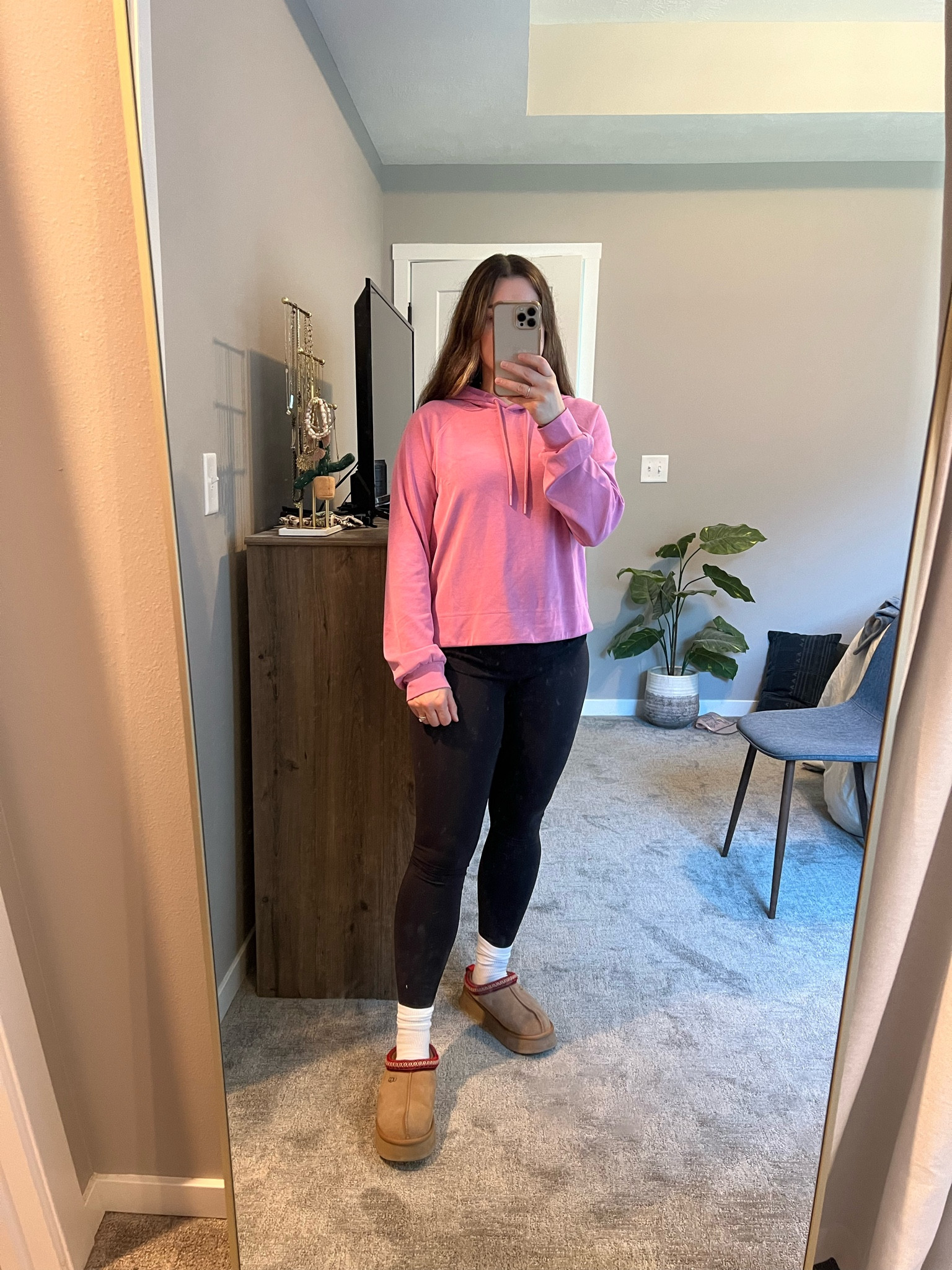 Sweatshirt is on sale! It’s true to size and so are the leggings! 

Lounge set, loungewear, activewear, workout clothes, casual outfit, comfy outfit, lululemon, Athleta, winter outfit 

#LTKSeasonal #LTKfitness #LTKsalealert