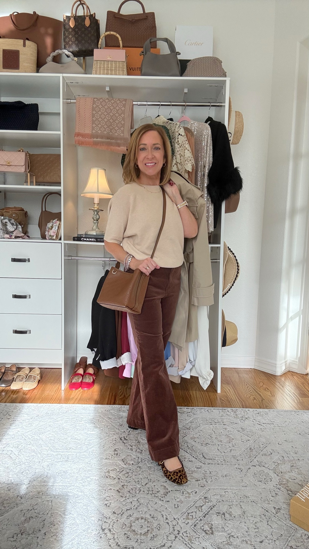 Heading out to the grocery store on the Monday before Christmas😬. I know it will be packed, but there are some items you just have to get at the last minute! What are you up to today?

Today’s outfit is simple, comfortable and cute! 


#LTKPetite #LTKootd #LTKOver40