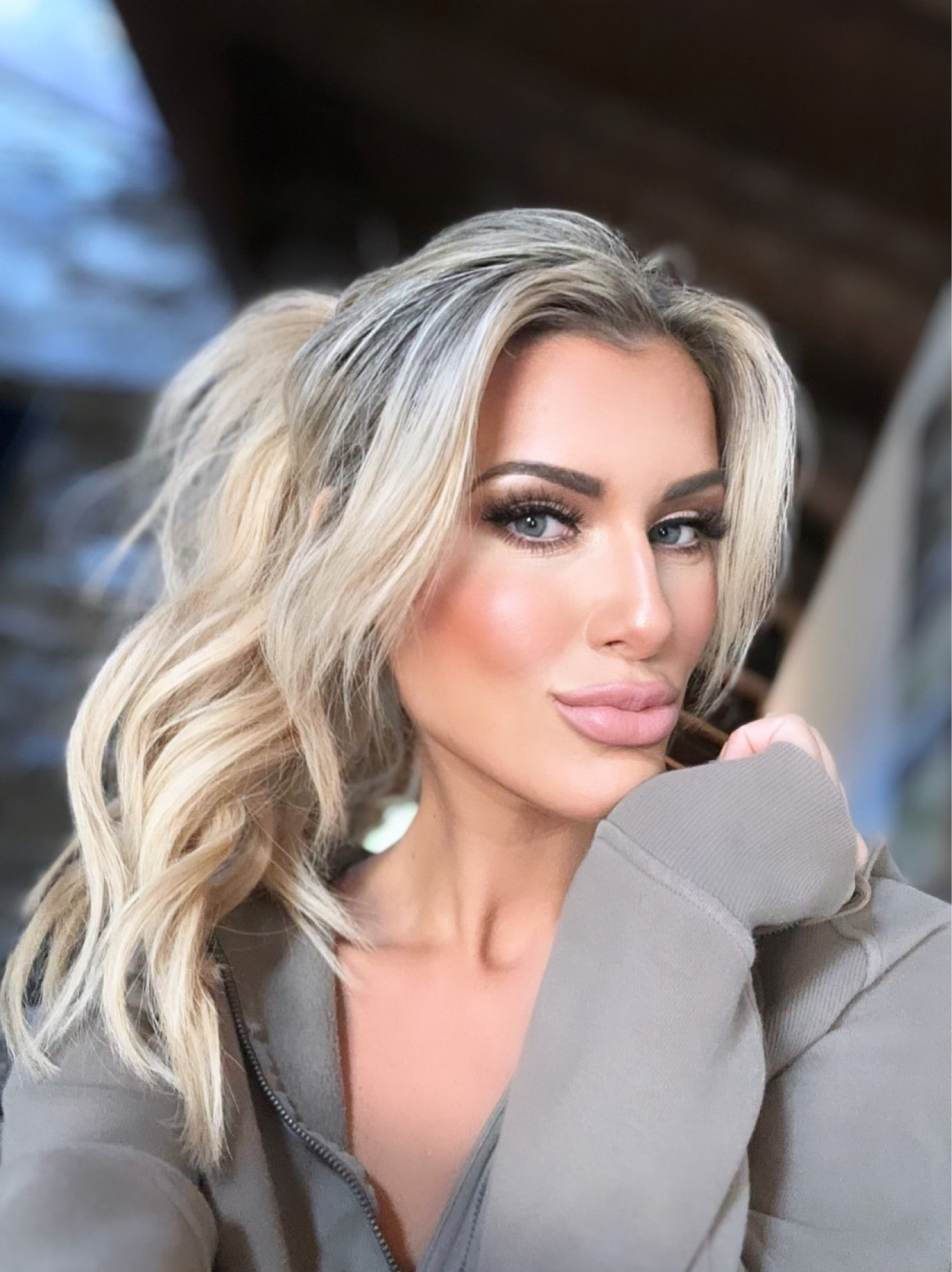 Favorite makeup products 

Everyday makeup | full glam | soft glam | foundation | powder | blush | lip combo 

#LTKfindsunder100 #LTKsalealert #LTKbeauty