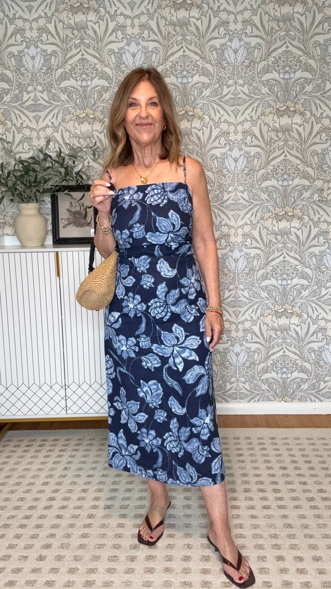 I love wearing this pretty dress by Madewell  

For reference  I’m  5’2 and wear a size xs/s. This dress fits tts. I’m  wearing a size 2  

@Madewell

#LTKxMadewell #LTKOver40 #LTKSeasonal
