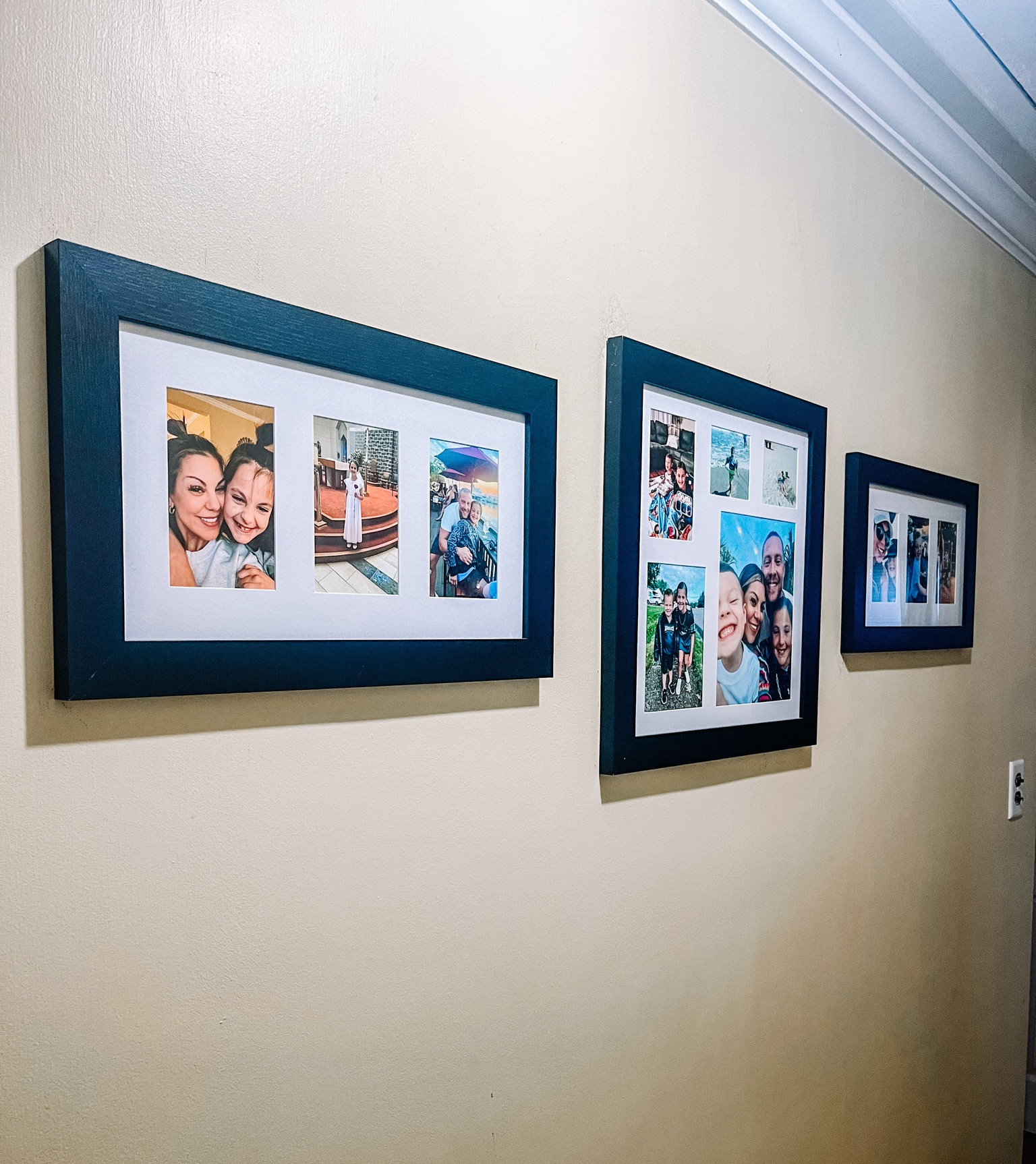 Gallery wall is coming along nicely!! I’m loving these black collage frames!! Linking them for you!! 😘

#LTKFindsUnder50 #LTKHoliday #LTKHome