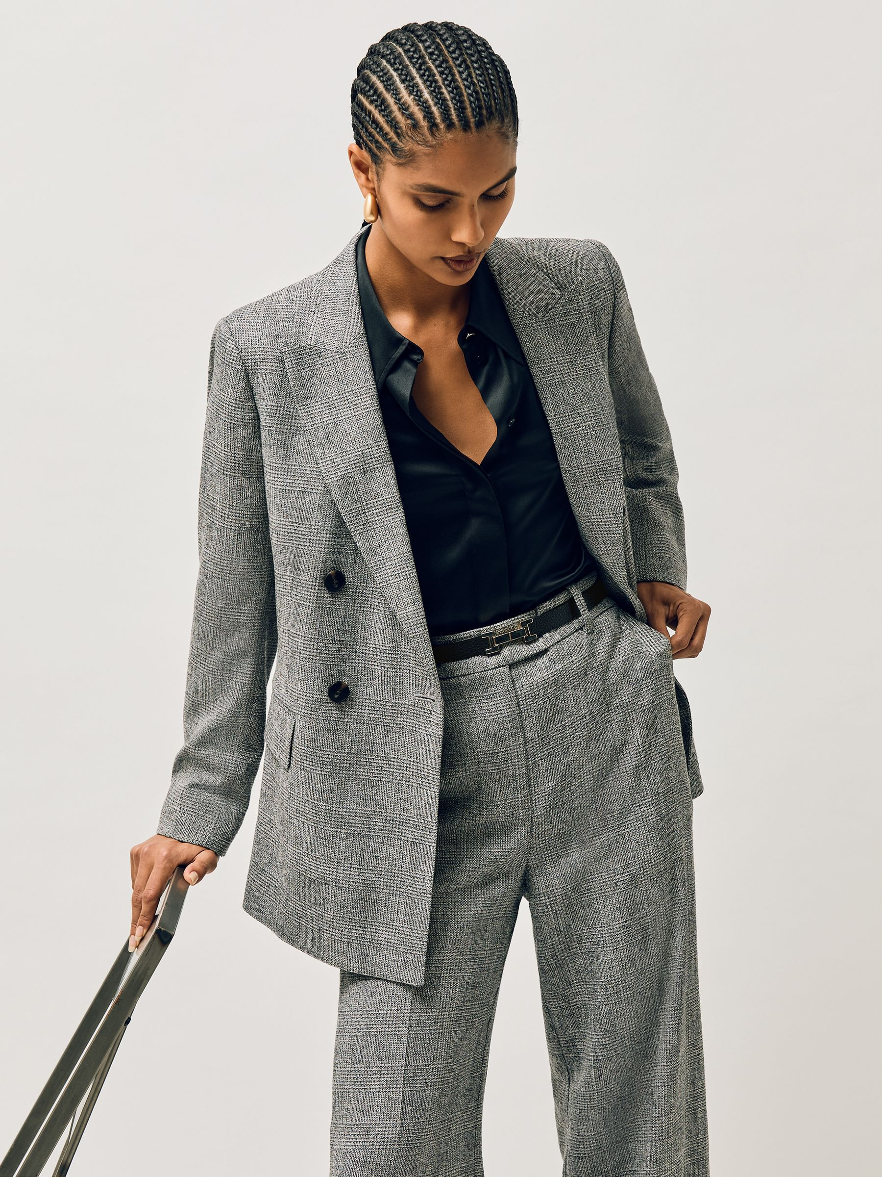 Leather Square Hinge Belt in Black | Reiss US