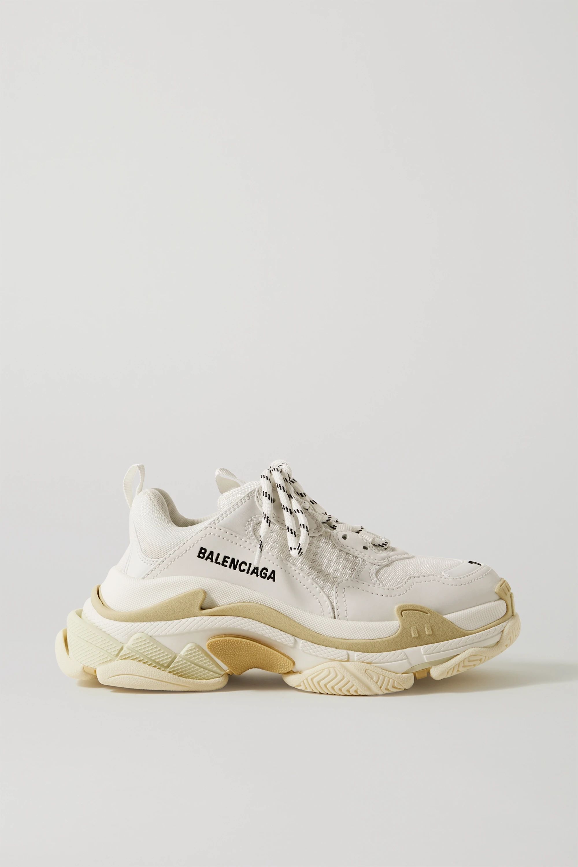 Weiß Triple S Sneakers aus Leder, Nubukleder und Mesh mit Logostickerei | Balenciaga | NET-A-POR... | NET-A-PORTER (UK & EU)