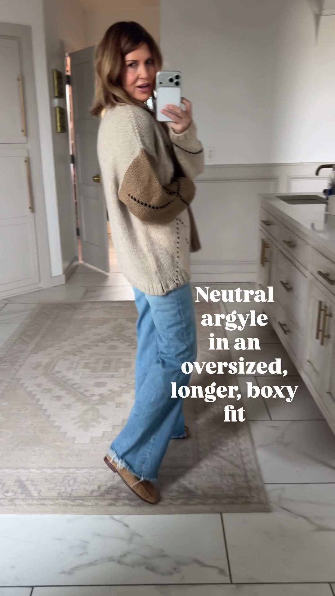 Neutral argyle size medium
Jeans size 27

#LTKOver40