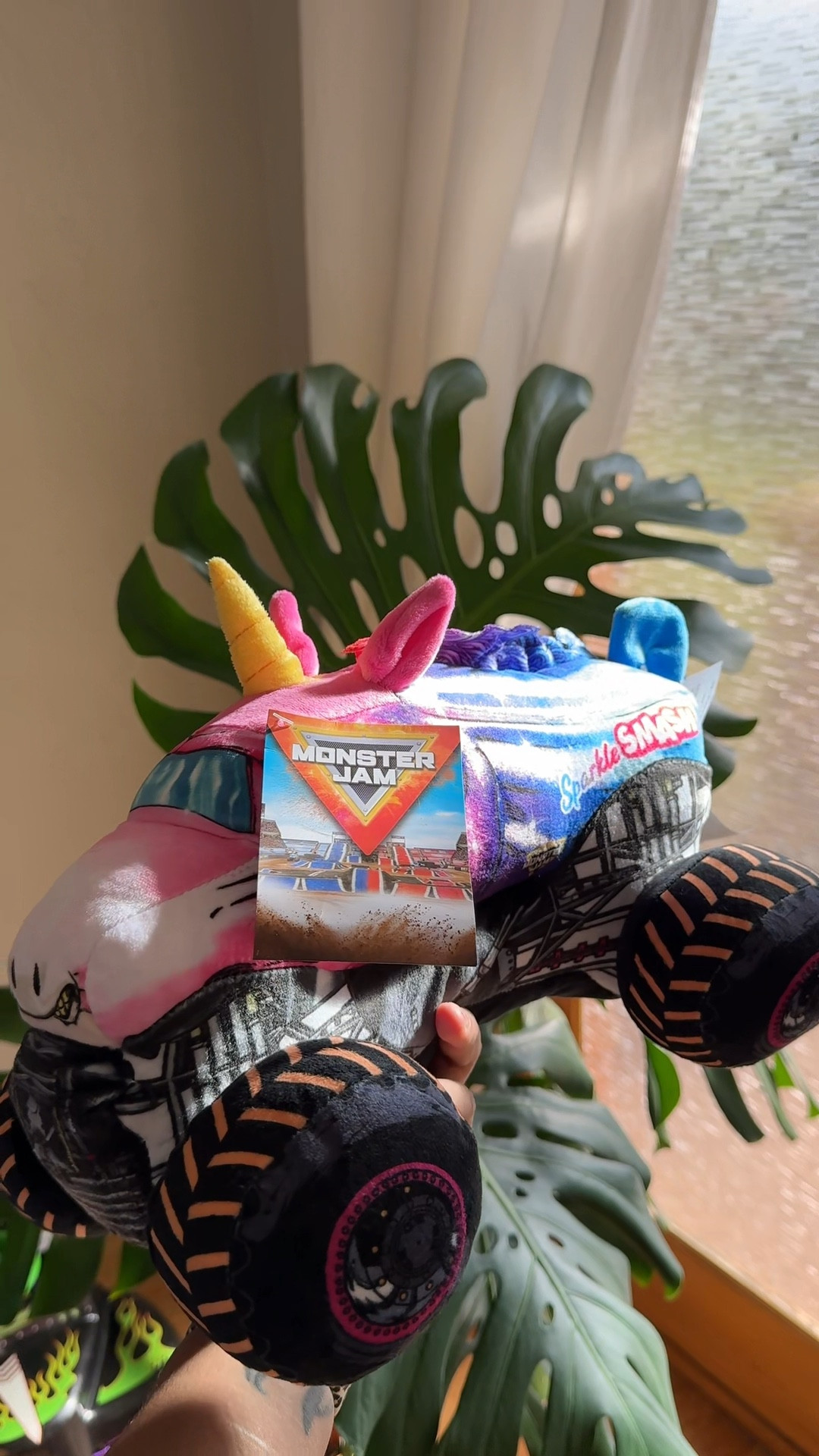 Sparkle smash plushie 