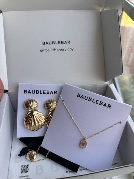 BaubleBar sent some pieces over and they are stunning! They are having a Memorial Day sale with 20% off necklaces! 

Jewelry 
Gift idea 
For her 


#LTKStyleTip #LTKParties #LTKSaleAlert