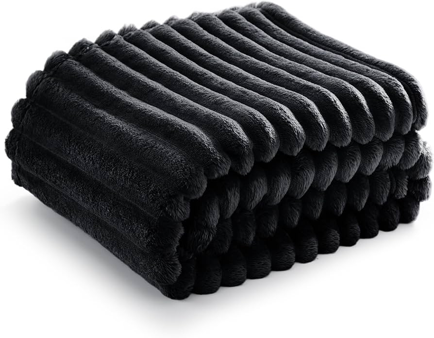 Bedsure Black Fleece Blanket for Couch - Super Soft Cozy Blankets for Women, Cute Small Blanket f... | Amazon (US)