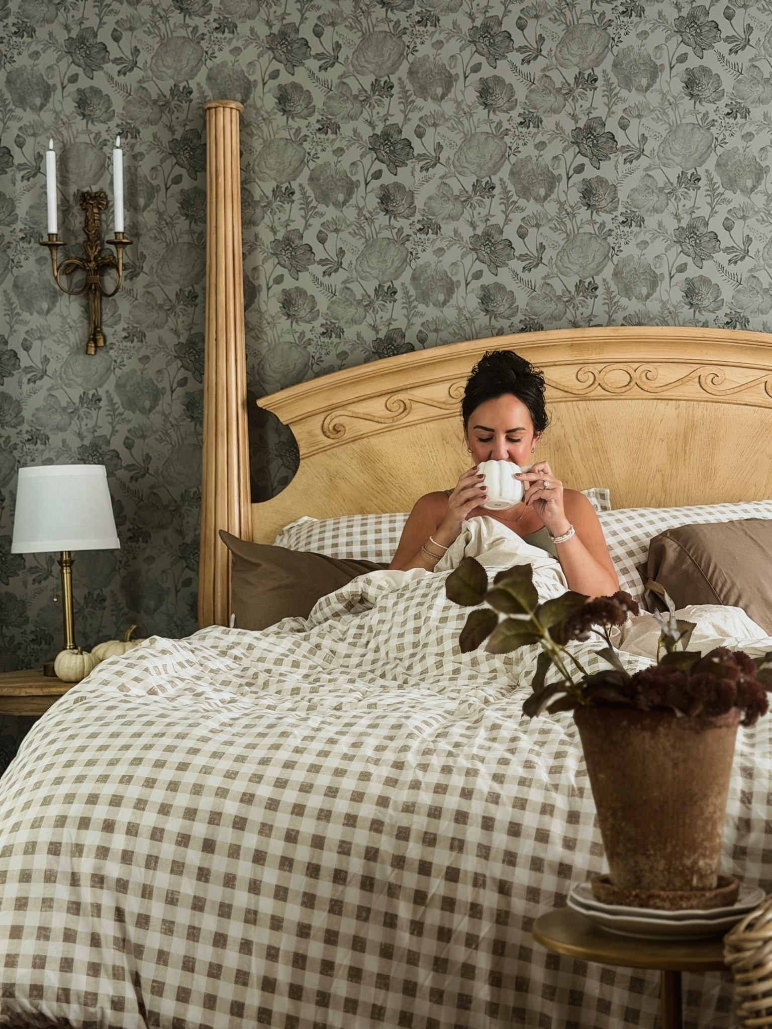 Cozy fall bedding. 🤍🍁

#LTKSeasonal #LTKHome #LTKmorningroutine