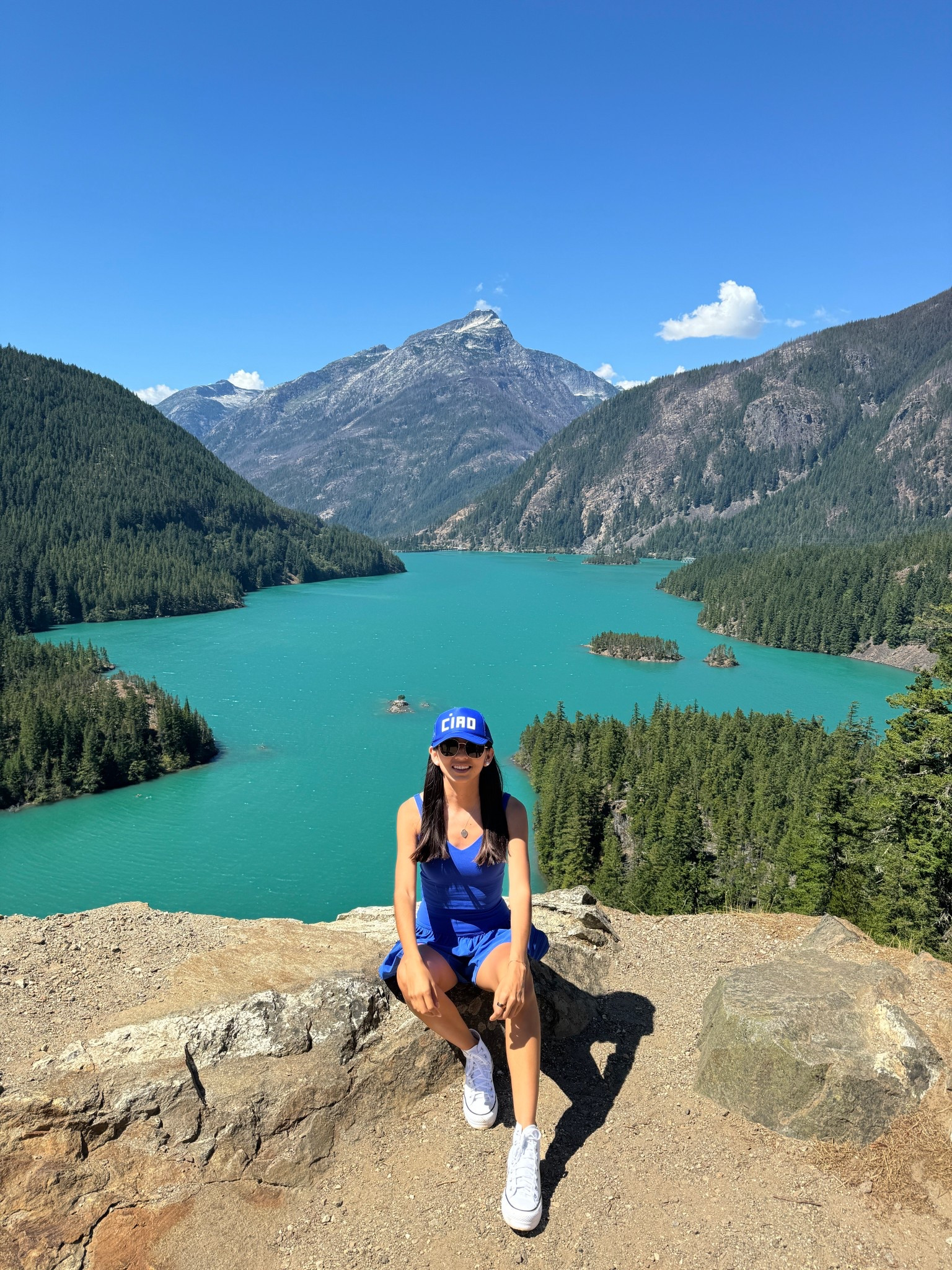 matching set, summer outfit, outdoors outfit, aerie shorts, lake outfit 