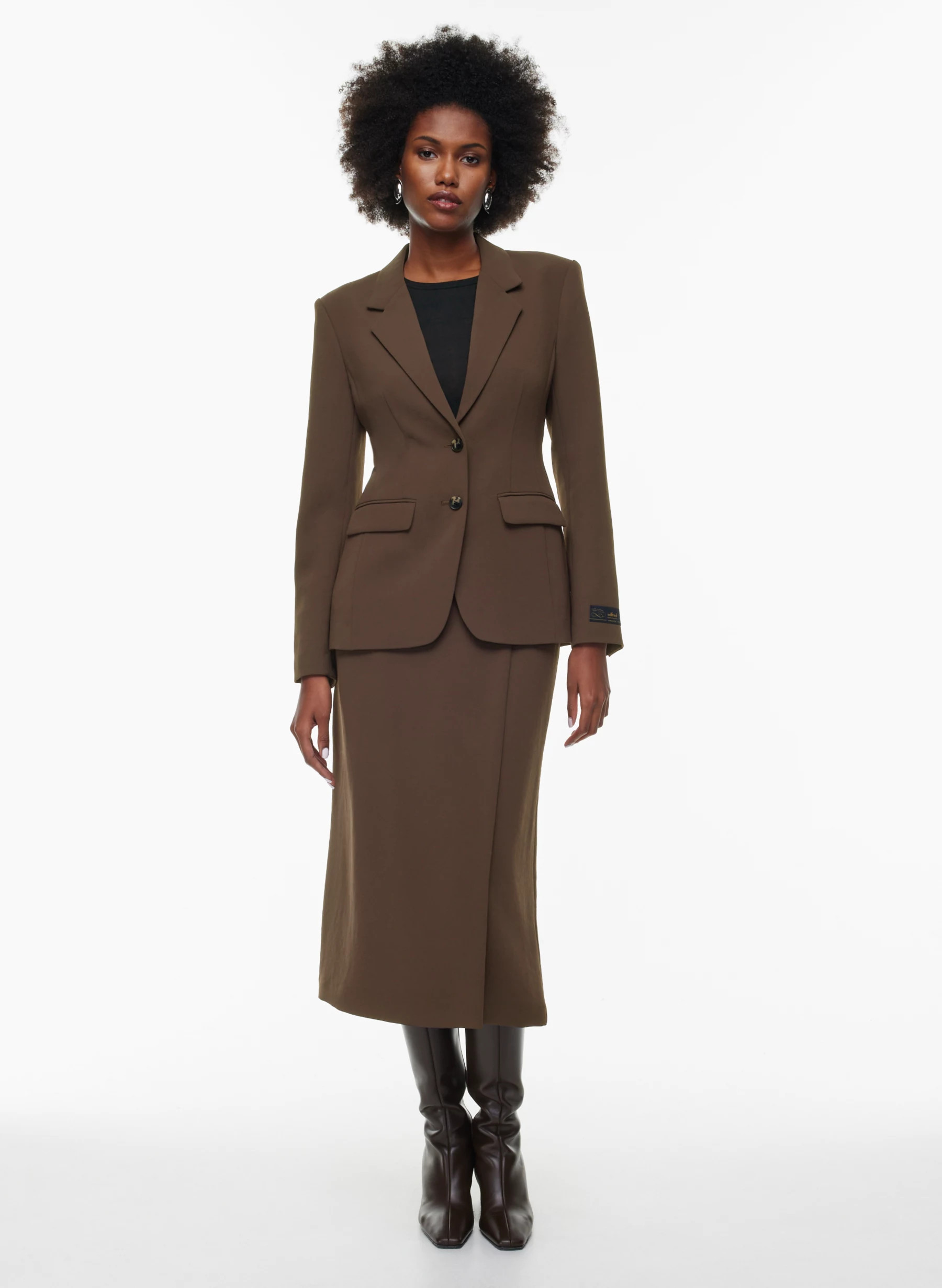 Slim-fit single-breasted crepe blazer | Aritzia