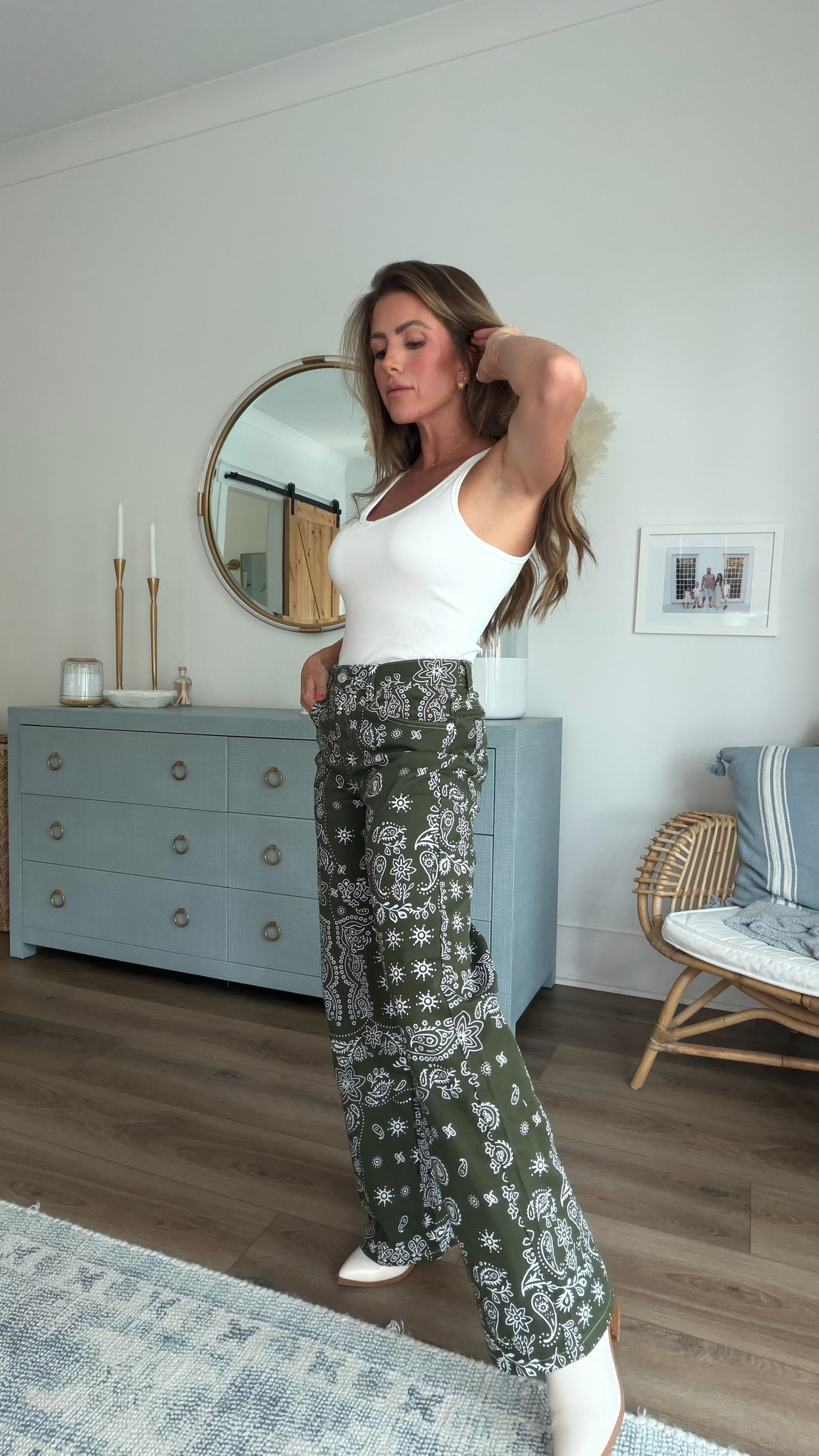 Looking for the perfect fit that's both stylish and comfy? These wide leg jeans are a great option. Pair them with a cute crop top for a chic, casual look.

bohemian style, wide leg jeans, vintage denim, floral print, casual chic, boho chic, vintage look, comfy style, denim pants, trendy jeans, amazon fashion 

 #LTKootd #LTKPetite