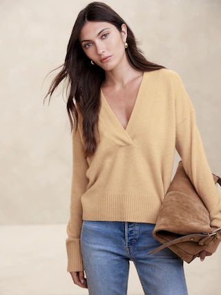 Luna Cashmere V-Neck Sweater | Banana Republic (US)