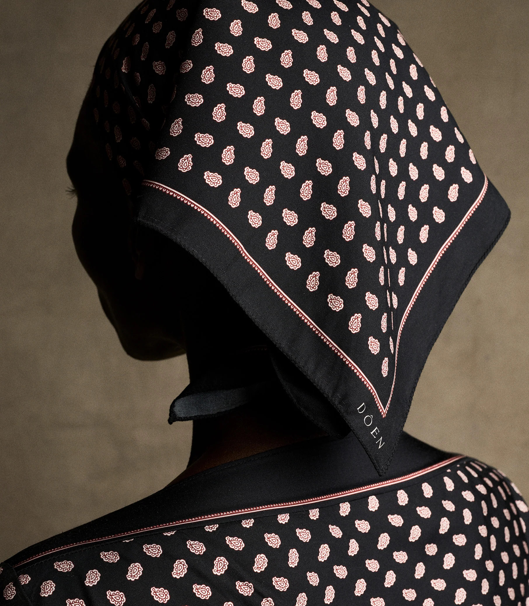 Petit Penny Bandana - Cardinale Foulard | DOEN