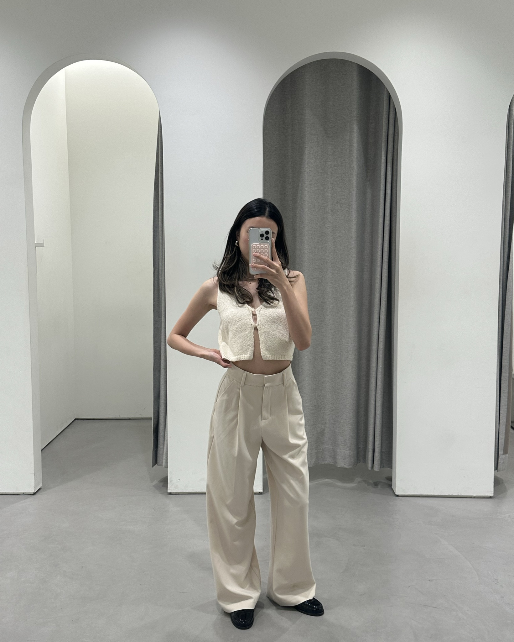 These OAK + FORT suiting pants are so GOOD! Flowy soft fabric that still holds such good shape. Perfect for wearing year round and super professional looking

office outfit, ootd, trousers, workwear 


#LTKstyletip #LTKsummer #LTKworkwear