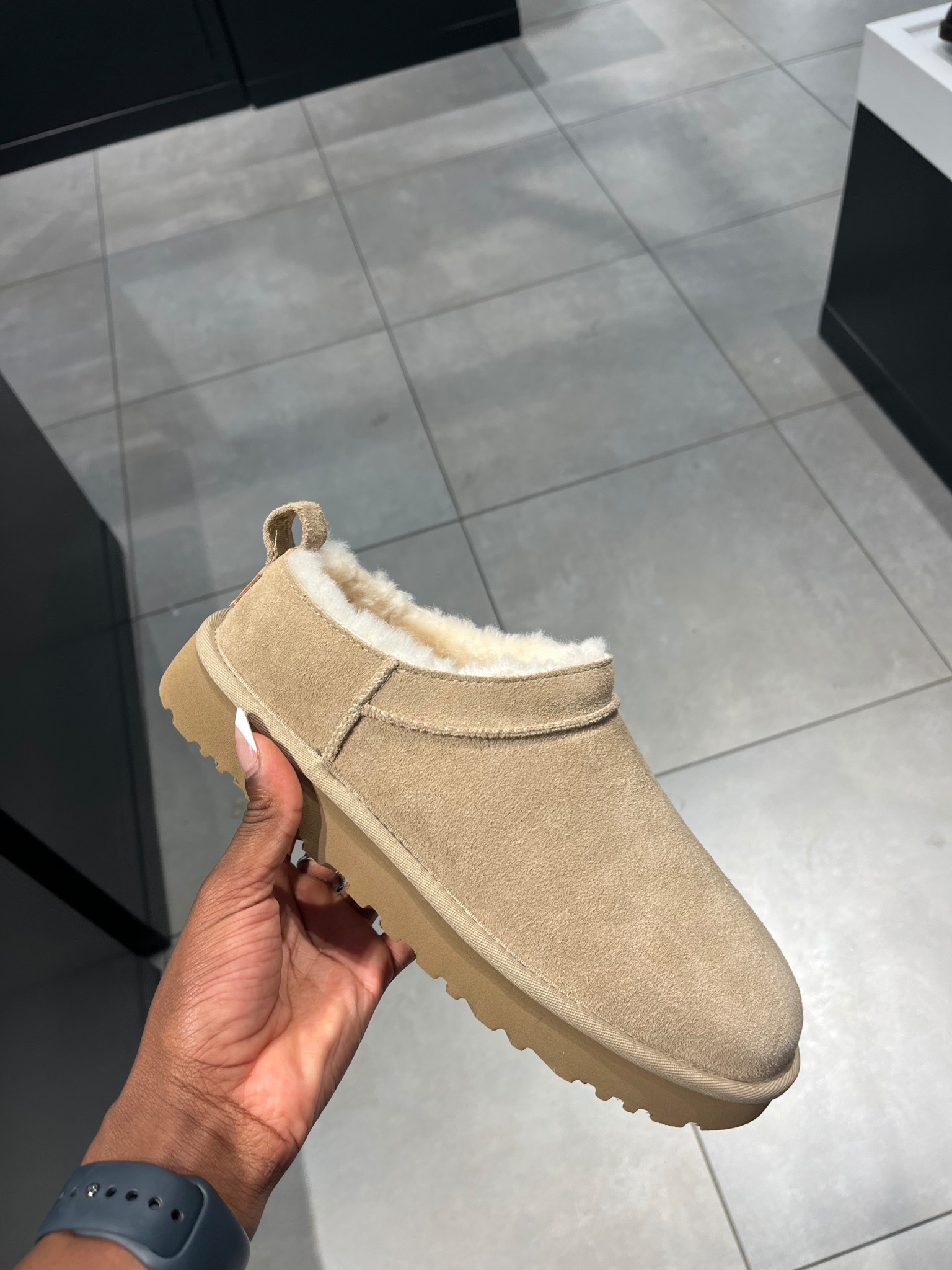 Another Gorg colourway😍 Uggs in sand 

#winter #autumn #uggboot