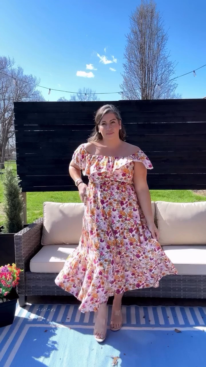 This flowy floral dress from @bloomchic is just beautiful 🌸 The material is soft and breathable - it has pockets and is so comfortable. 

✨Available in sizes 10-30 

Follow @nicholebabinec for more mid to plus size fashion inspiration 

#bloomchic #bloomchicdress #wearwhatyoulove

#LTKMidsize #LTKPlusSize #LTKSpringSale