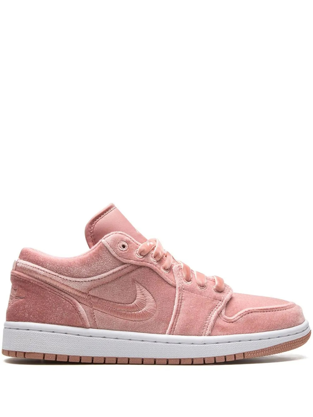 Air Jordan 1 Low SE "Pink Velvet" sneakers | Farfetch Global