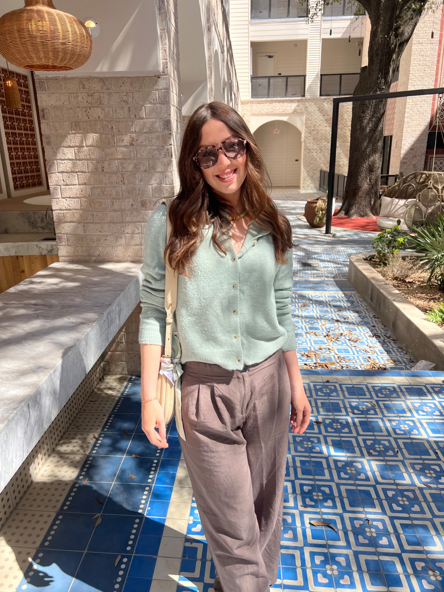 Outfit from the Spring ‘25 Capsule Wardrobe | Under $300

If you’re in need of a spring outfit refresh, this is for you! I’ve compiled a list of 7 items that can all be styled interchangeably. Simply pick a top, bottom & then accessorize ✨ 

All capsule items & outfit combinations will be saved to my ‘Spring Capsule’ collection here on LTK. 

#ltku #ltksalealert #ltkfindsunder50 #ltkfindsunder100 #ltkstyletip #ltkshoecrush #ltkseasonal 