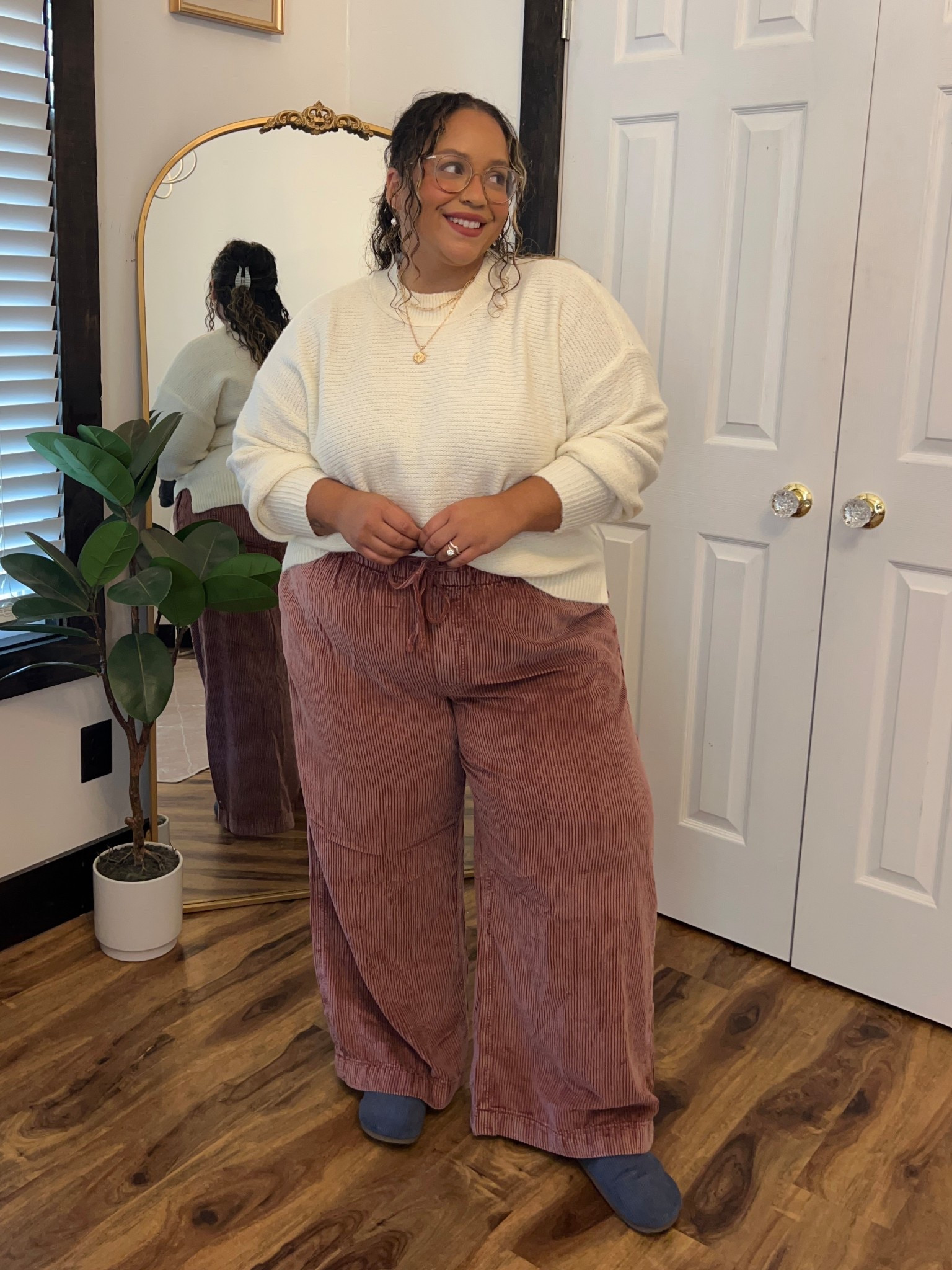 American Eagle Fall Outfit Idea : Coffee run 
#AEPartner #AEJeans 

#LTKMidsize #LTKPetite #LTKSaleAlert