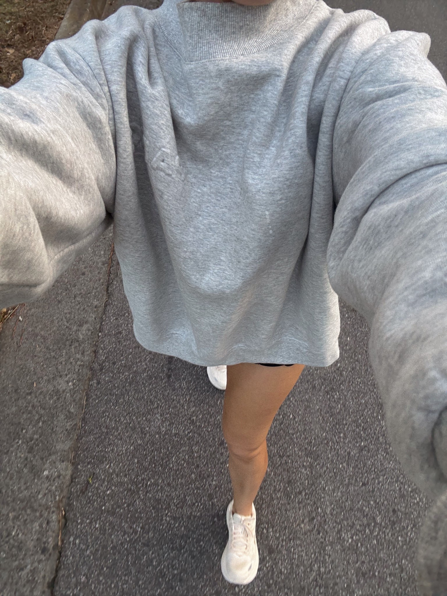 outside walks >>

#LTKSeasonal #LTKActive