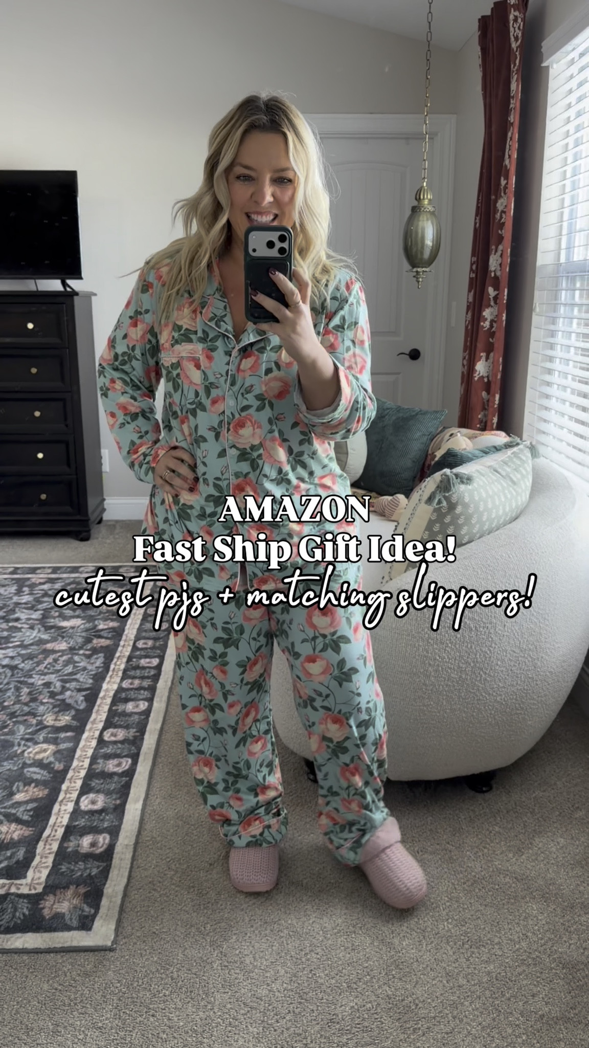 Last minute gift of this so soft women’s pajama set + matching slippers on Amazon!

#LTKGiftGuide #LTKHoliday #LTKMidsize