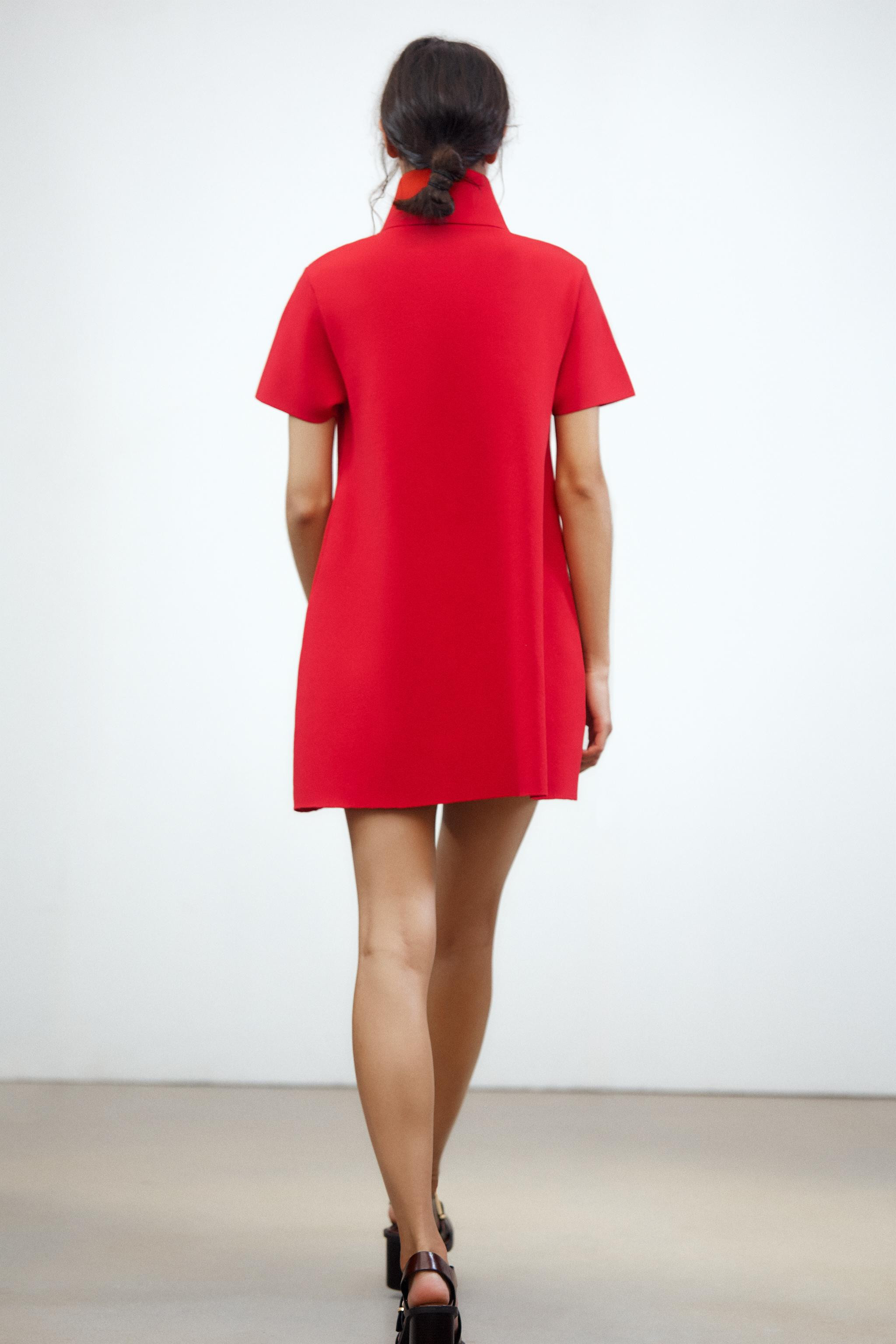 Lapel collar dress with short sleeves. Front zipper closure. | Zara US