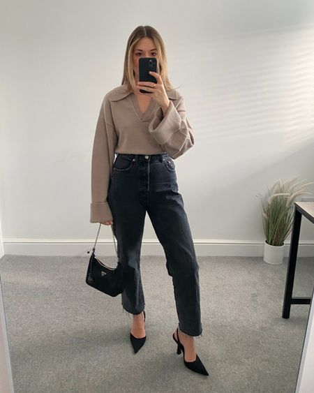 A classy way to dress up jumpers and jeans is by adding a pair of court heels. An easy outfit for dinners out. 

Unfortunately my jumper is old nakd fashion and my jeans are Zara but I’ve linked some alternatives below. 



#LTKSeasonal #LTKeurope #LTKstyletip