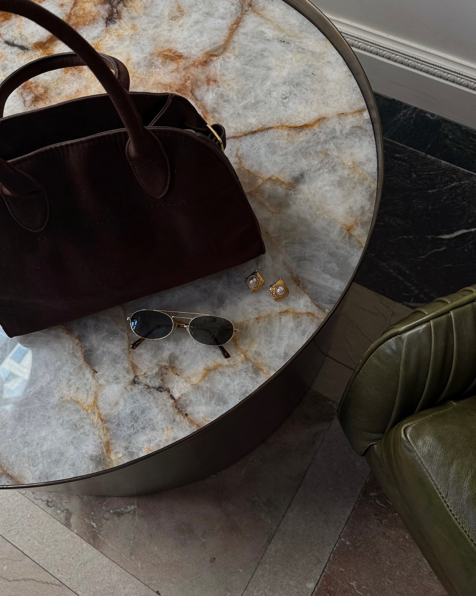 Accessories of the day #founditonamazon #amazonfashion #amazonfinds



#LTKStyleTip #LTKSaleAlert #LTKItBag