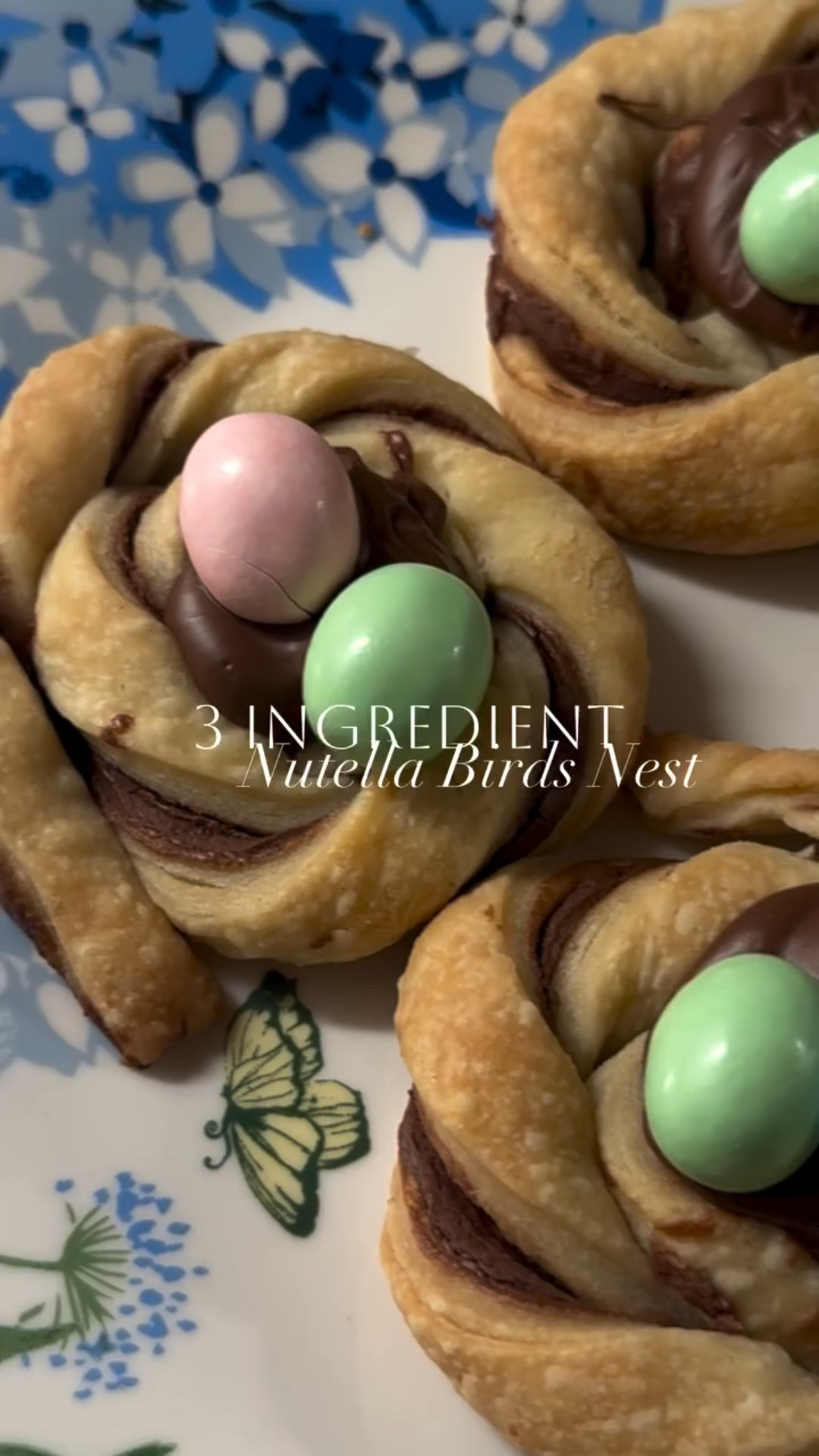 You can’t go wrong with Nutella! These 3 ingredient birds nest are so fun and festive for spring and my kids thought they were the yummiest treat!

Ingredients:
Pie dough
Nutella
Chocolate eggs

Roll out your pie dough into a rectangle shape. Place Nutella on have of the dough, and fold the other half of the dough on top. Cut into slices and then twist each slice to form your birds nest. Bake in a 350 degree oven for 17-20 minutes. 

Add a dollop of Nutella on top and top with your little eggs. 

Happy Spring! 

#adaydreamblog #springtreats #easyentertaining #easterfood #birdsnest Nutella spring 3ingredient hosting entertaining baking yummy