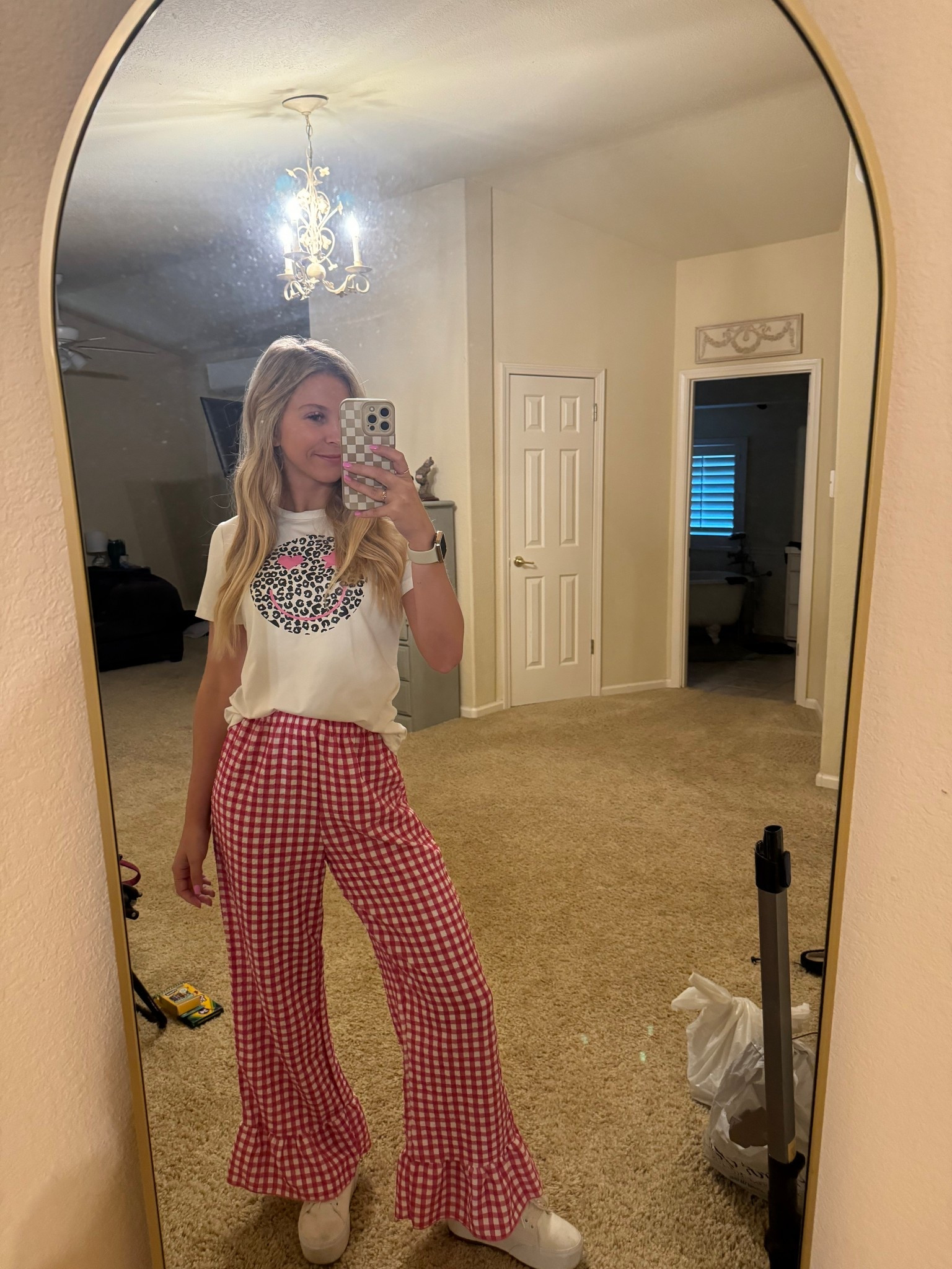 Teacher vibes✏️🍎

#LTKSeasonal #LTKFindsUnder50 #LTKWorkwear