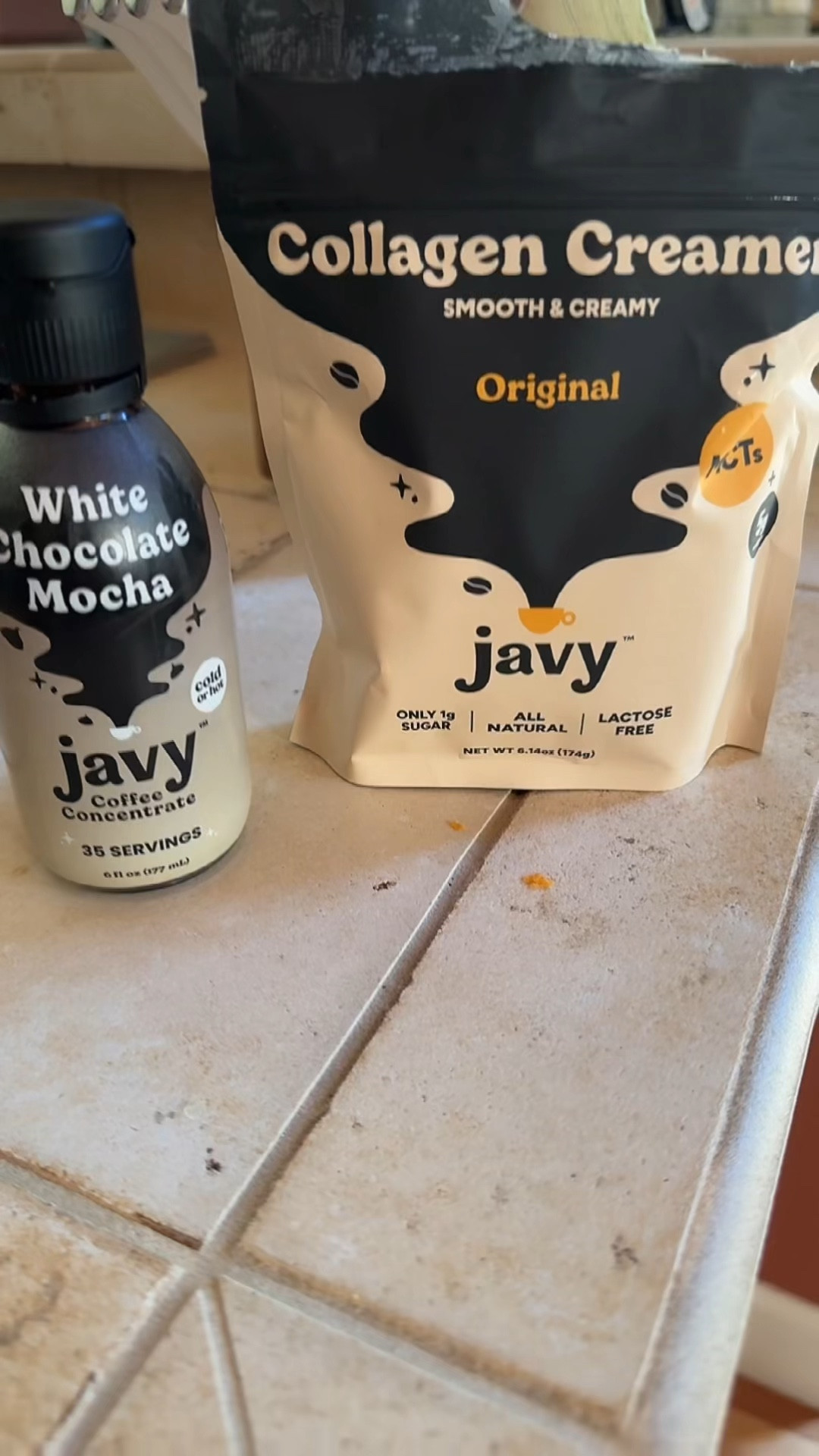 Making a white mocha Javy coffee latte with collagen #healthyfood #coffee #javy 

#LTKVideo #LTKFitness #LTKHome