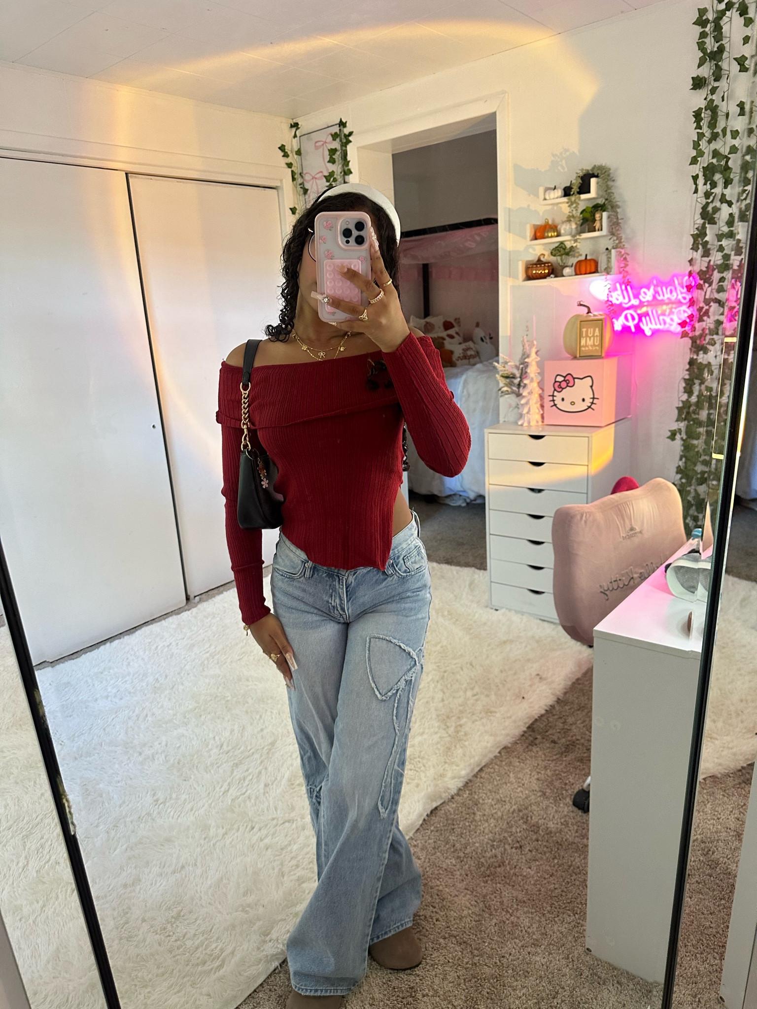 fall outfit inspo🍂☕️

top - xs
Jeans - 23